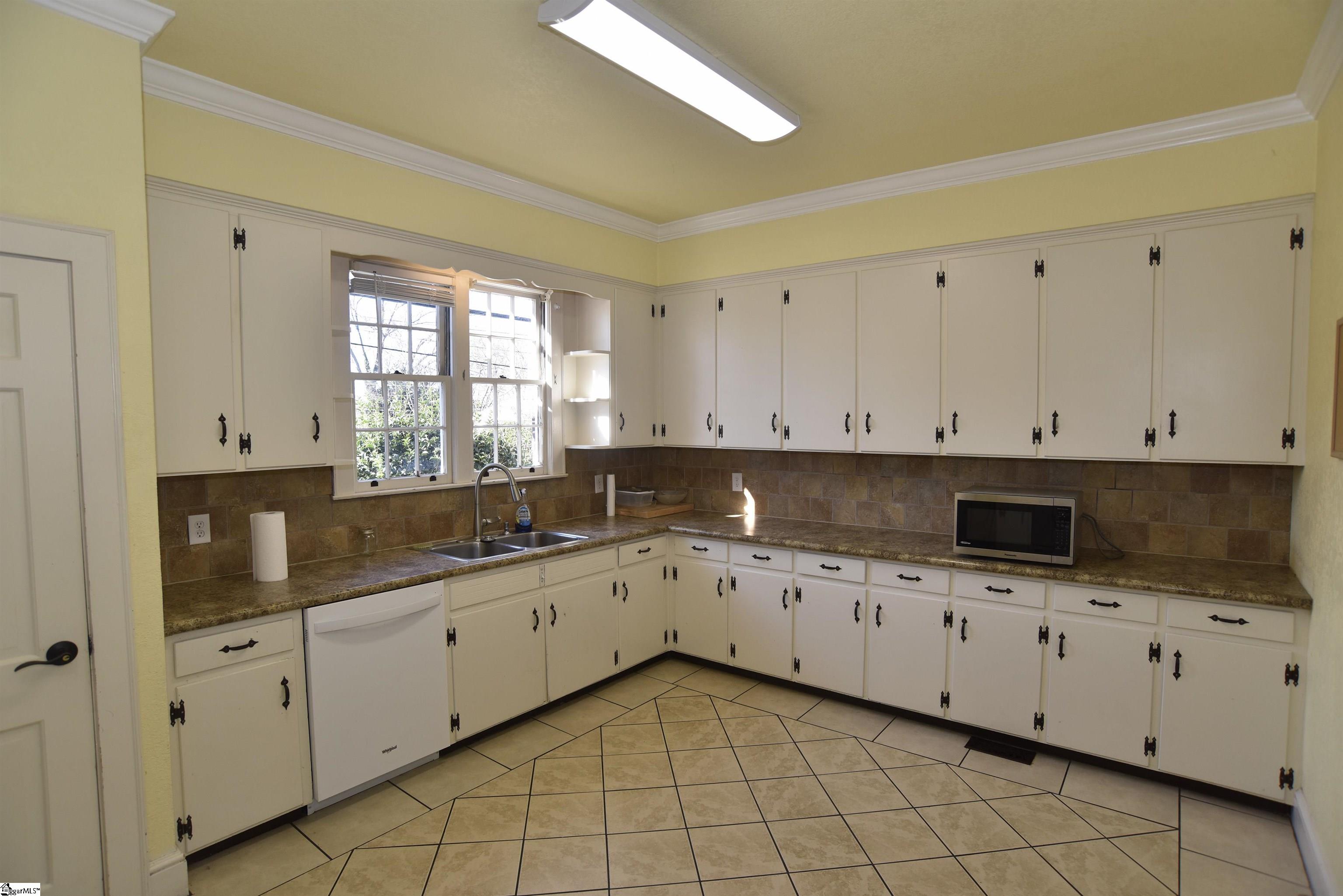 308 W Poinsett Street Property Photo 9