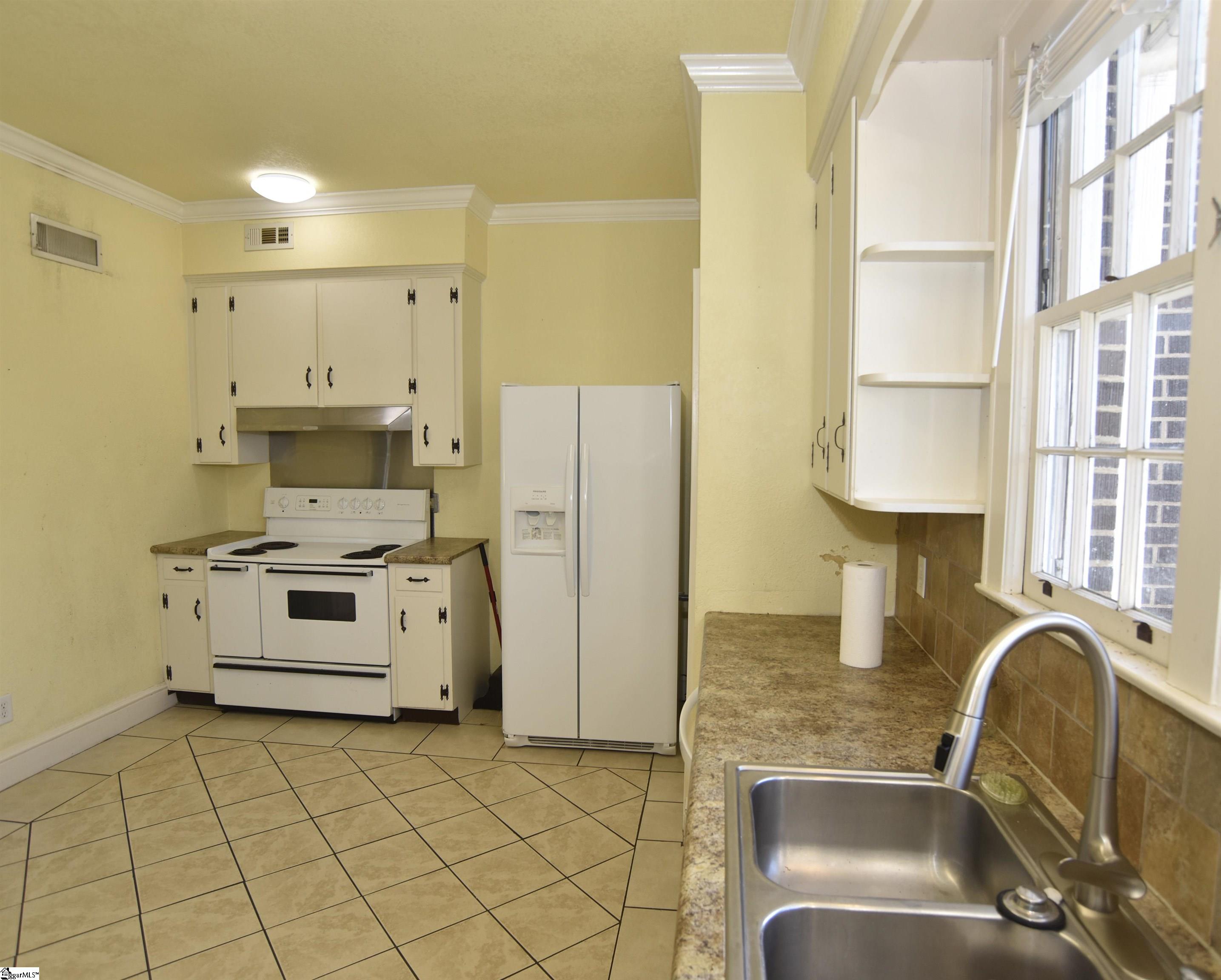 308 W Poinsett Street Property Photo 10