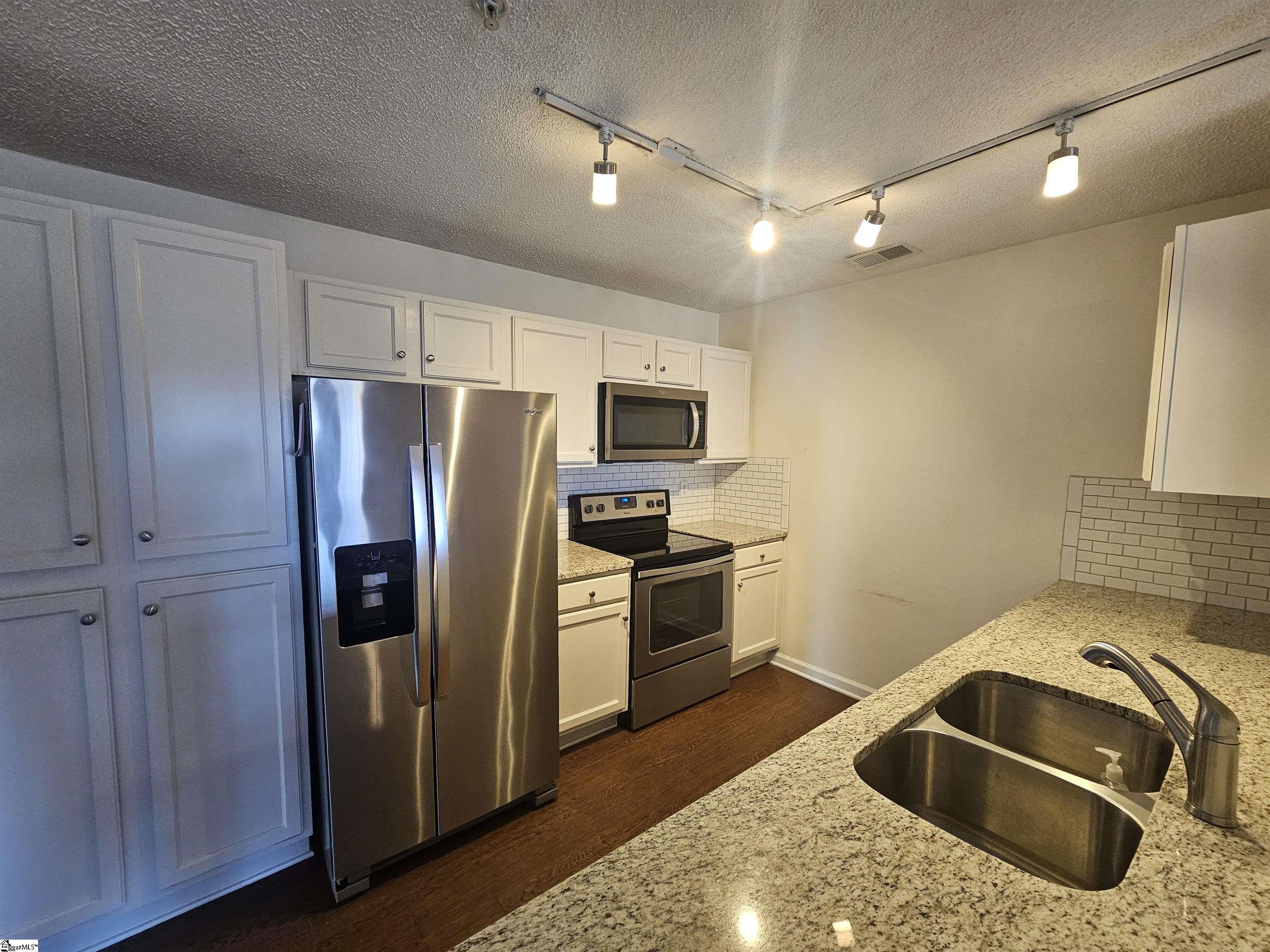 1023 Harts Cove Way Property Photo 6