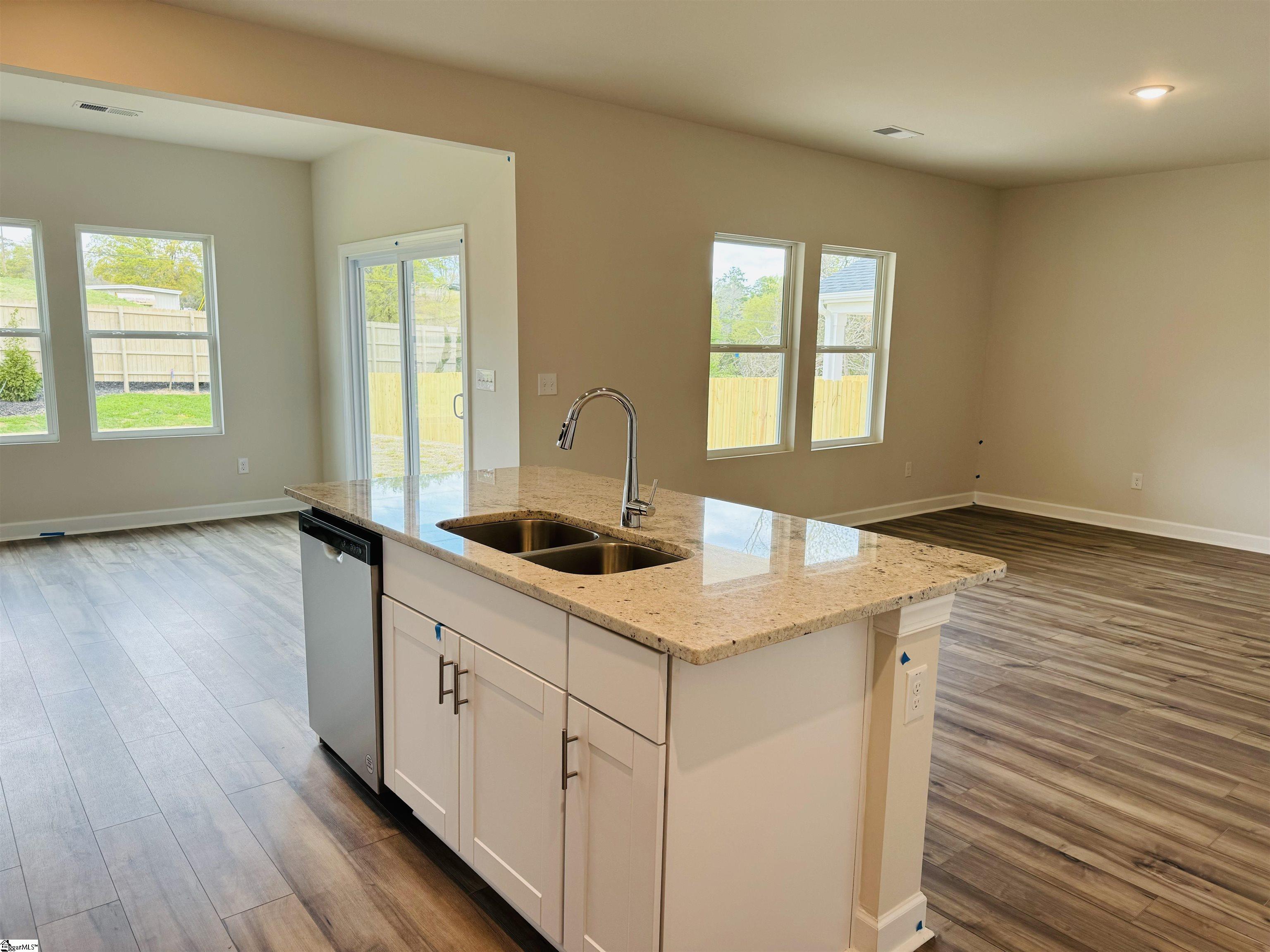 143 Longleaf Lane Property Photo 7