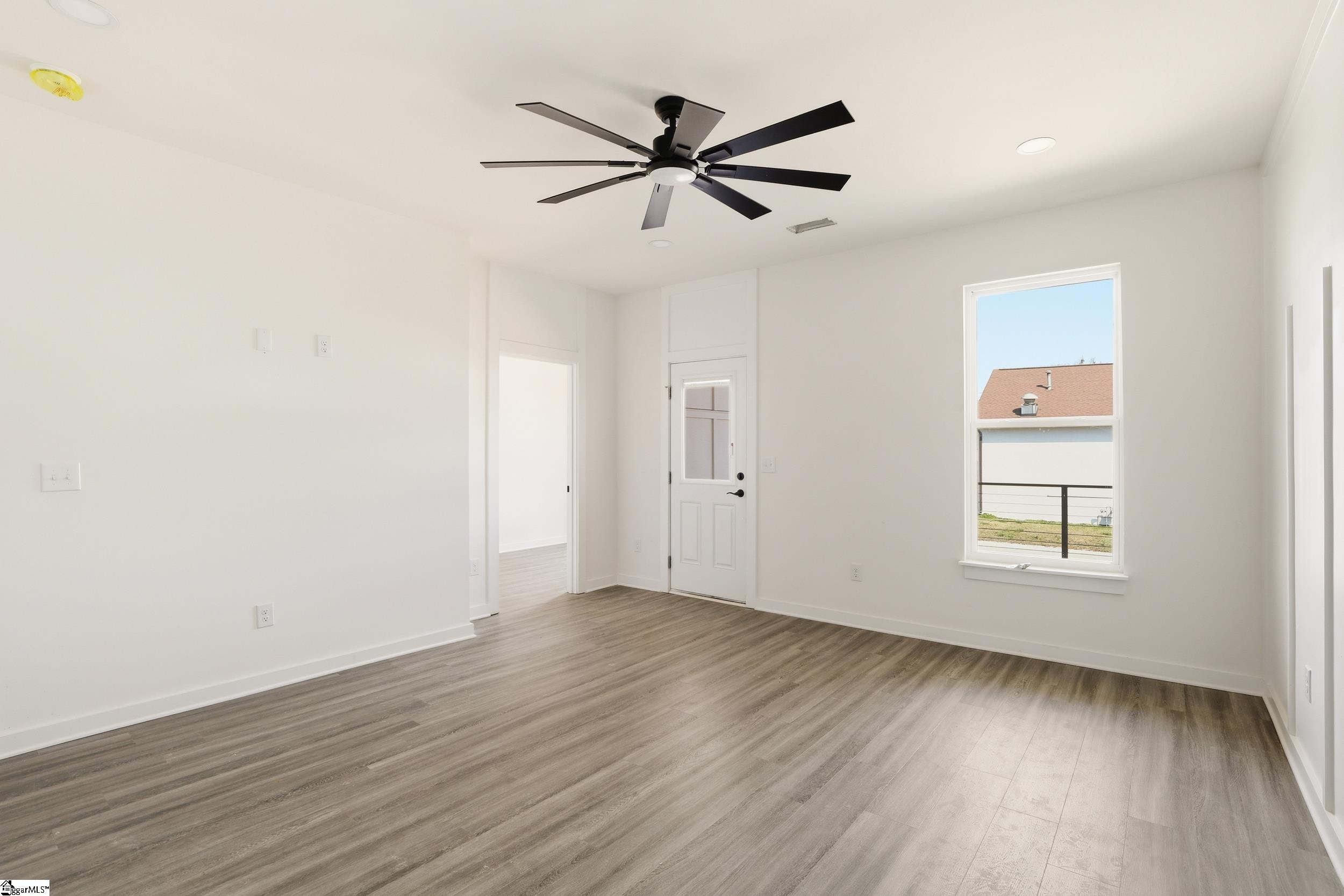 182 Buncombe Street Property Photo 13