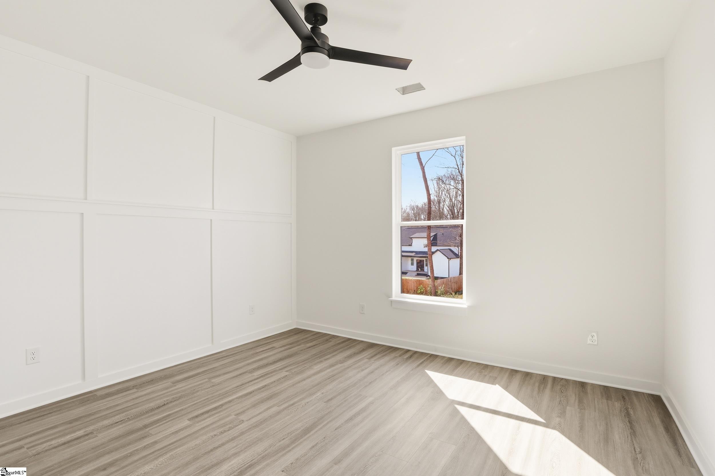182 Buncombe Street Property Photo 21