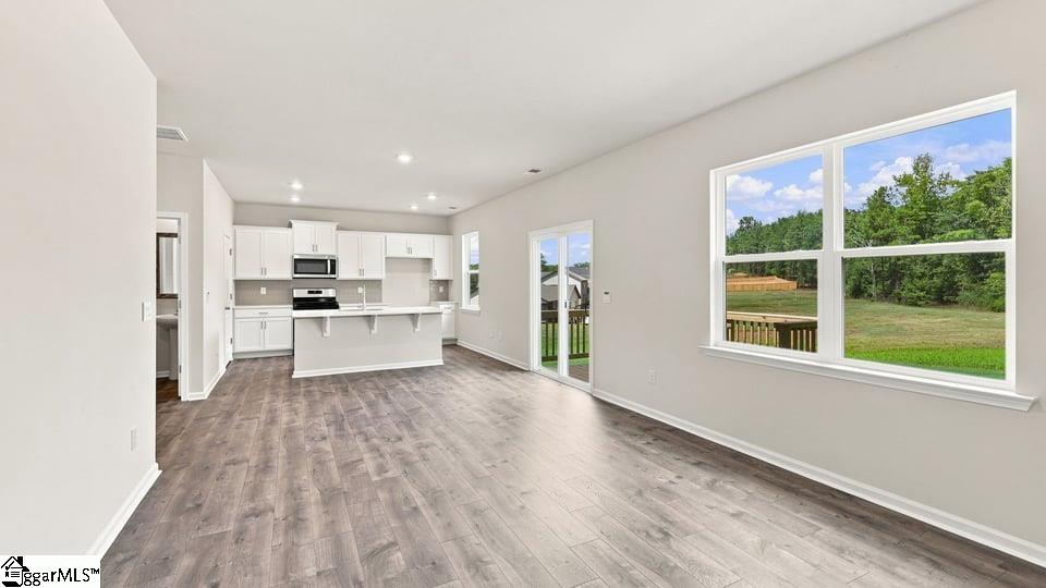 104 Estateside Drive Property Photo 12