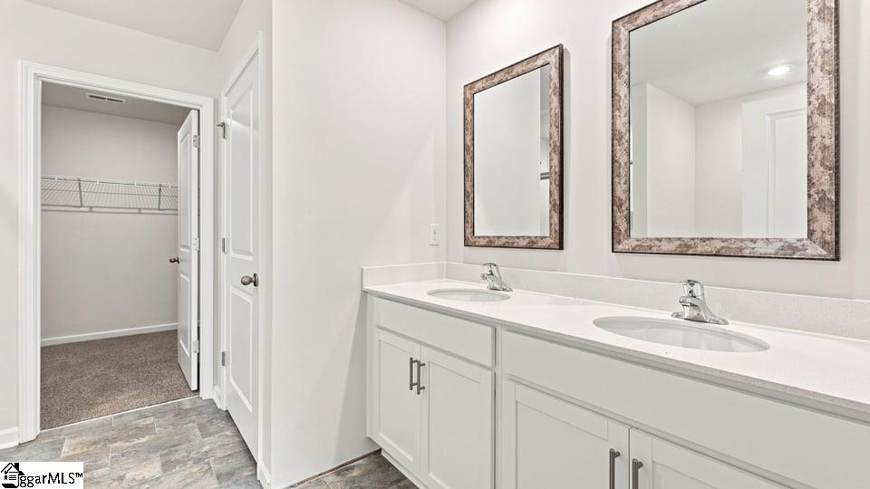 104 Estateside Drive Property Photo 31