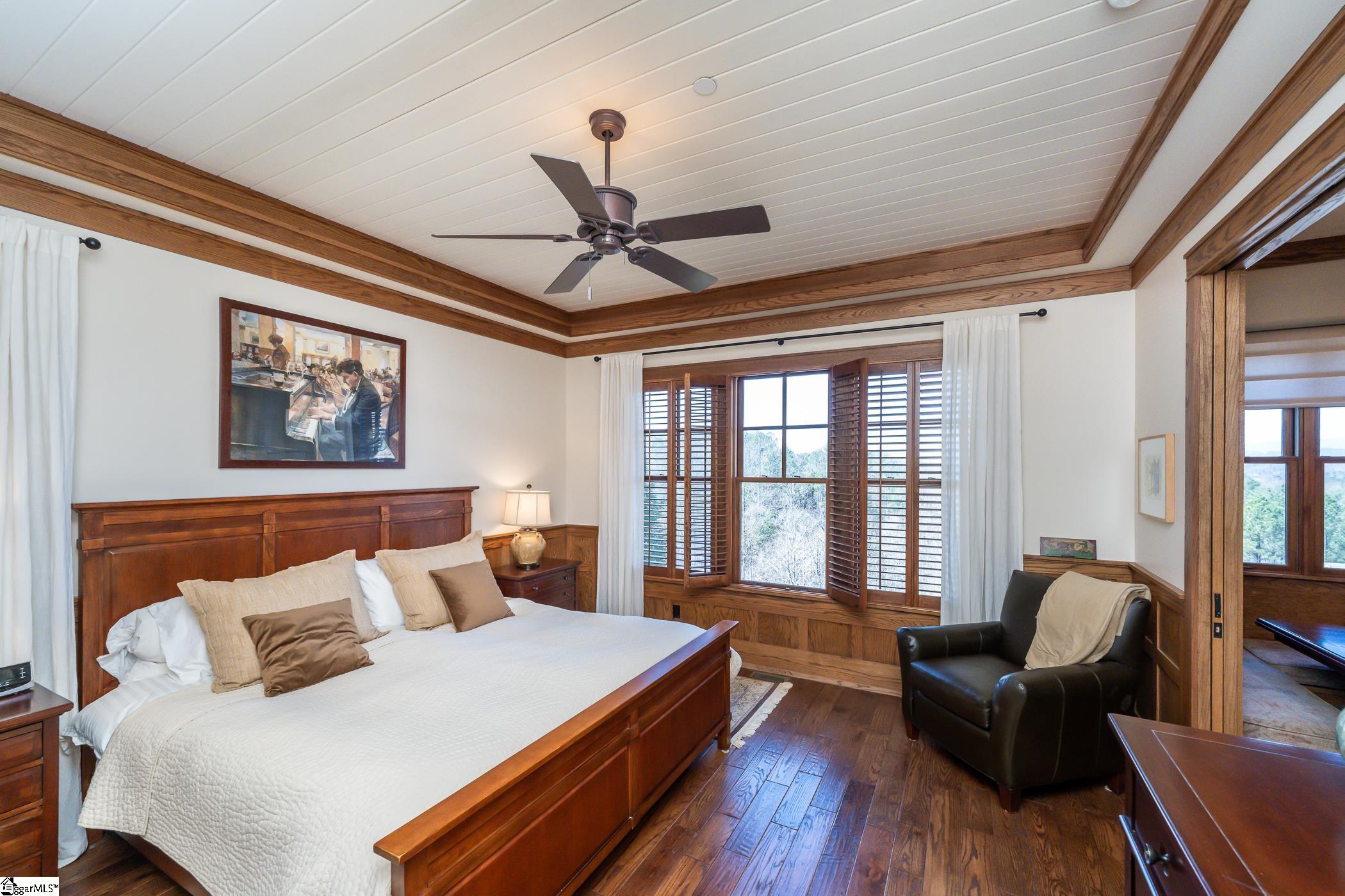 1584666 Property Photo 13