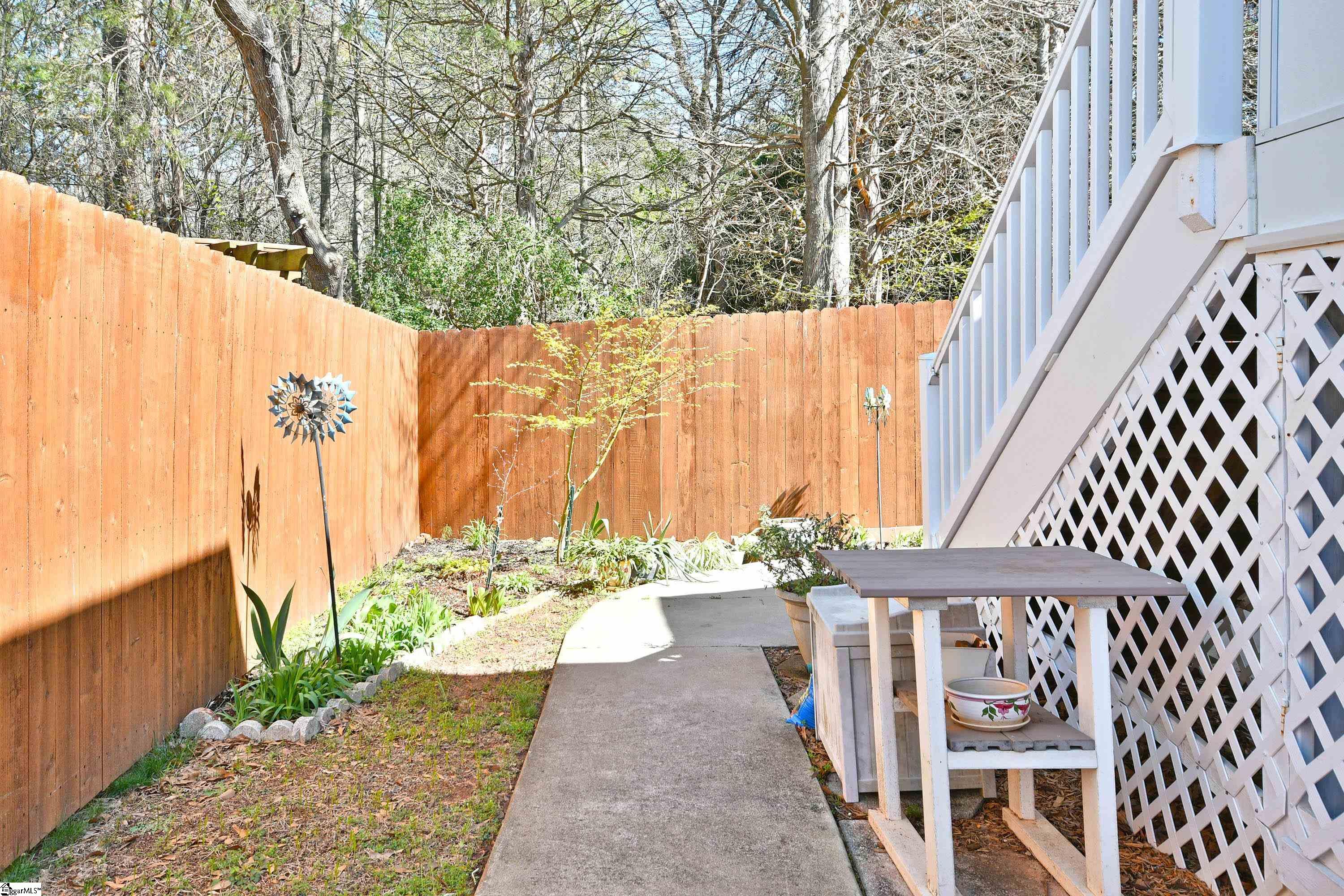 103 Baldwin Place Property Photo 8