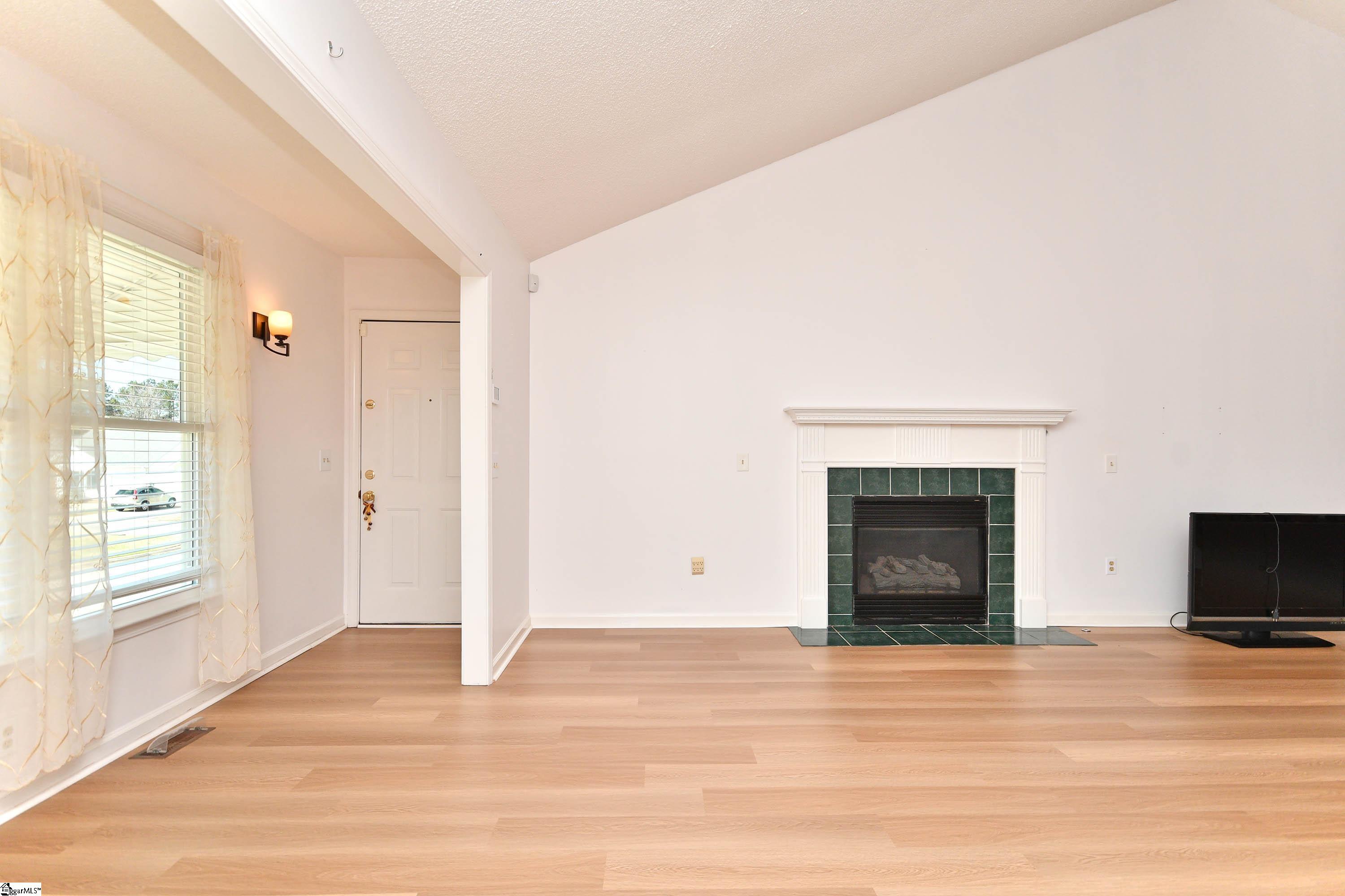 103 Baldwin Place Property Photo 15