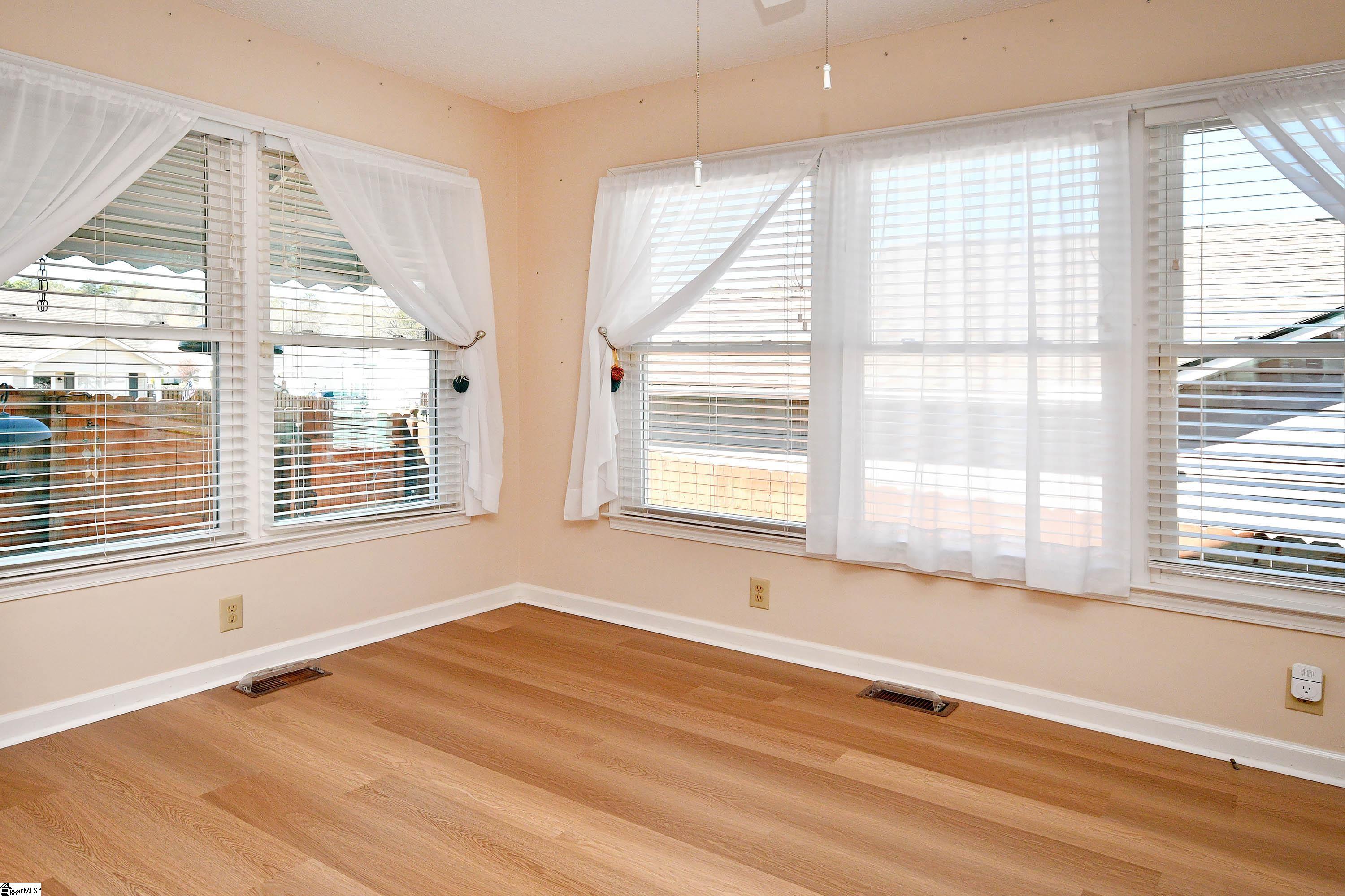 103 Baldwin Place Property Photo 18