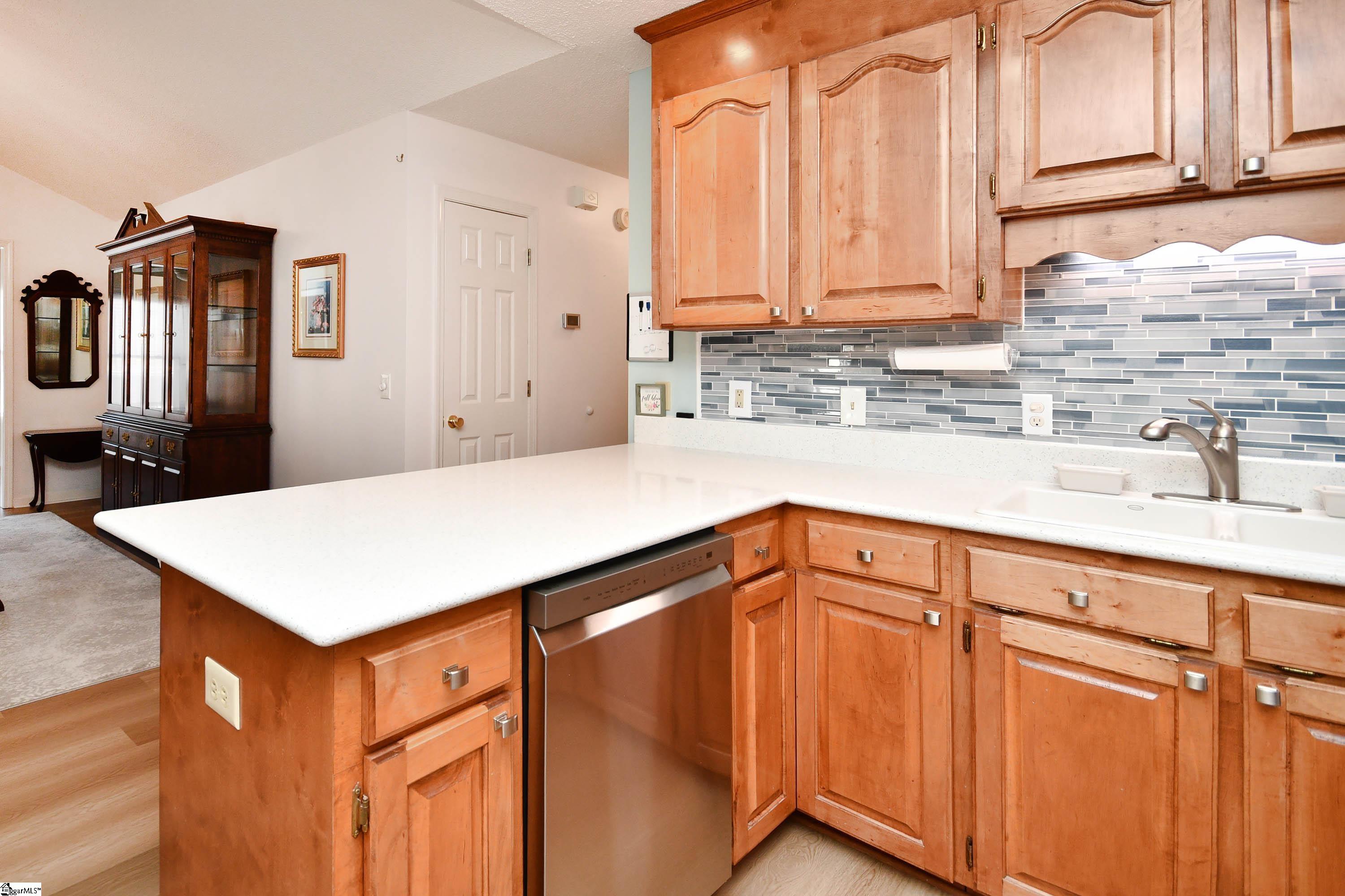 103 Baldwin Place Property Photo 29