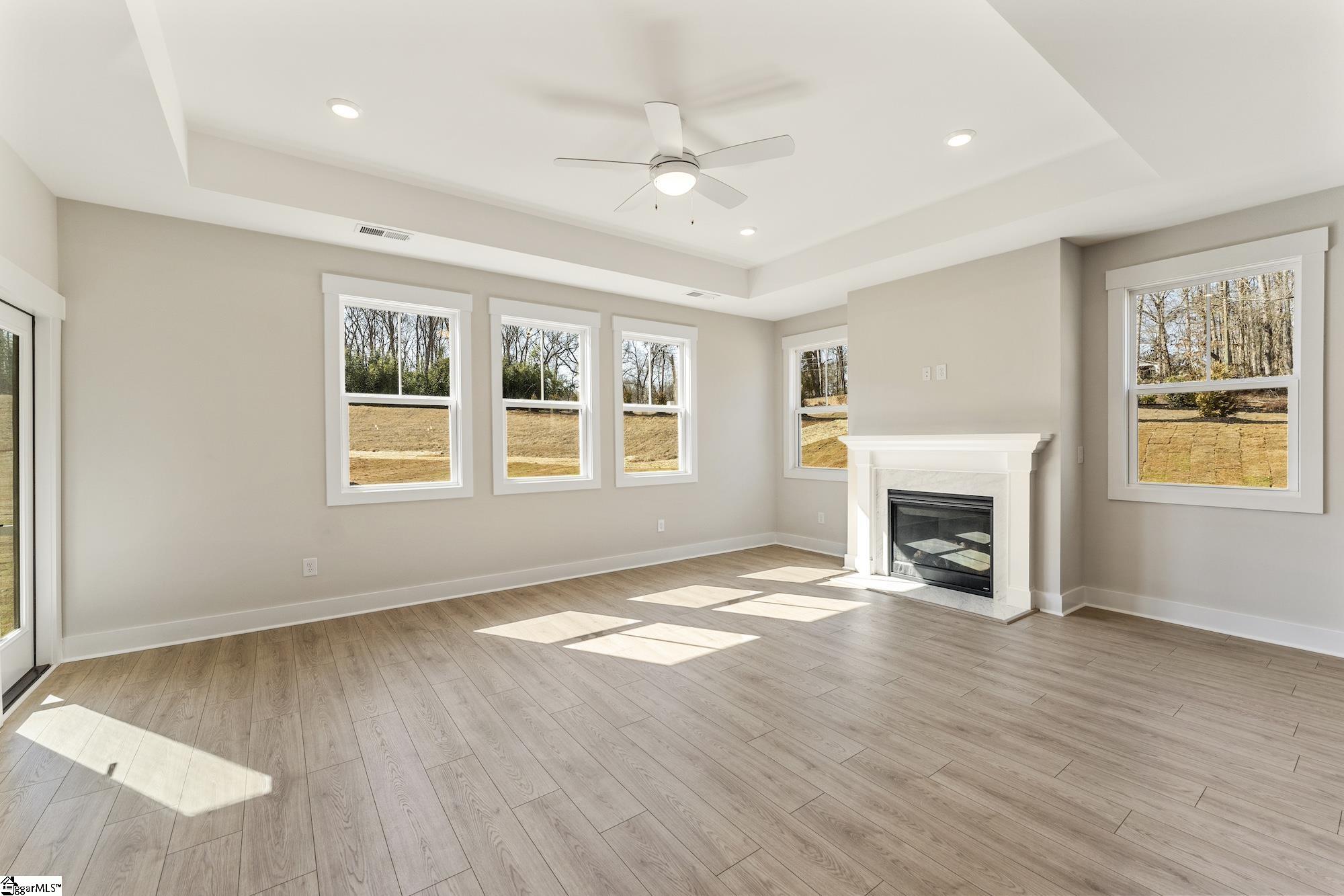 100 Saratoga Oaks Street Property Photo 10