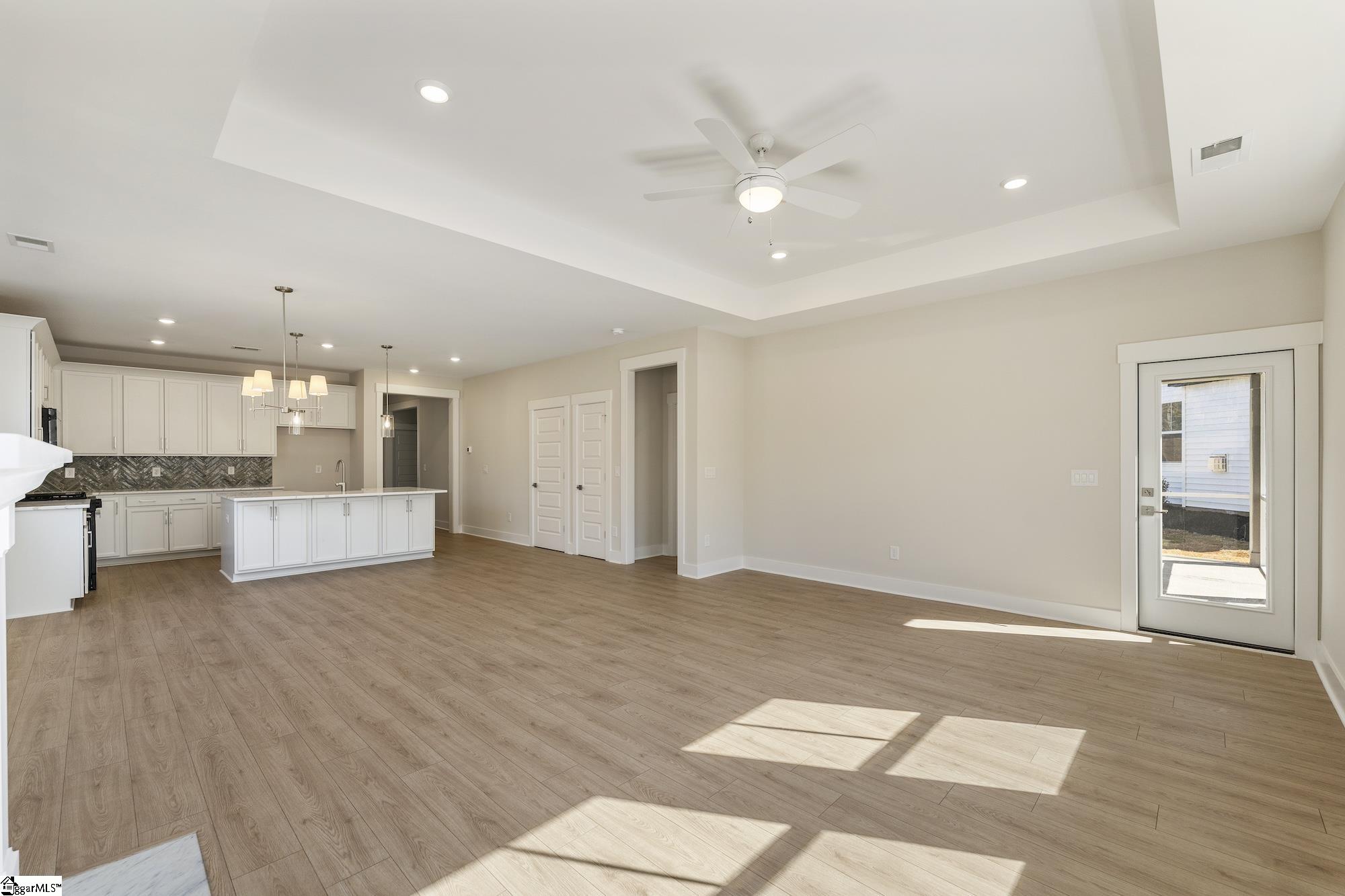 100 Saratoga Oaks Street Property Photo 13