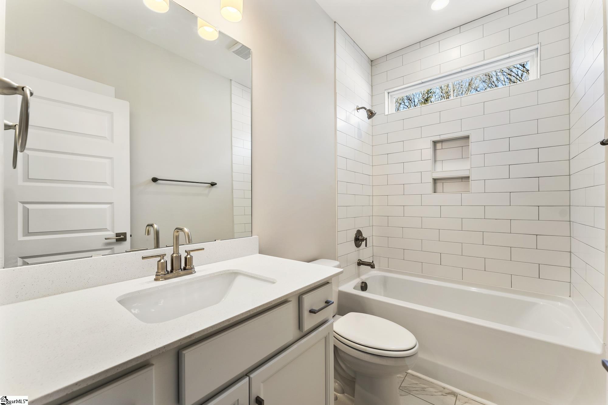 100 Saratoga Oaks Street Property Photo 21