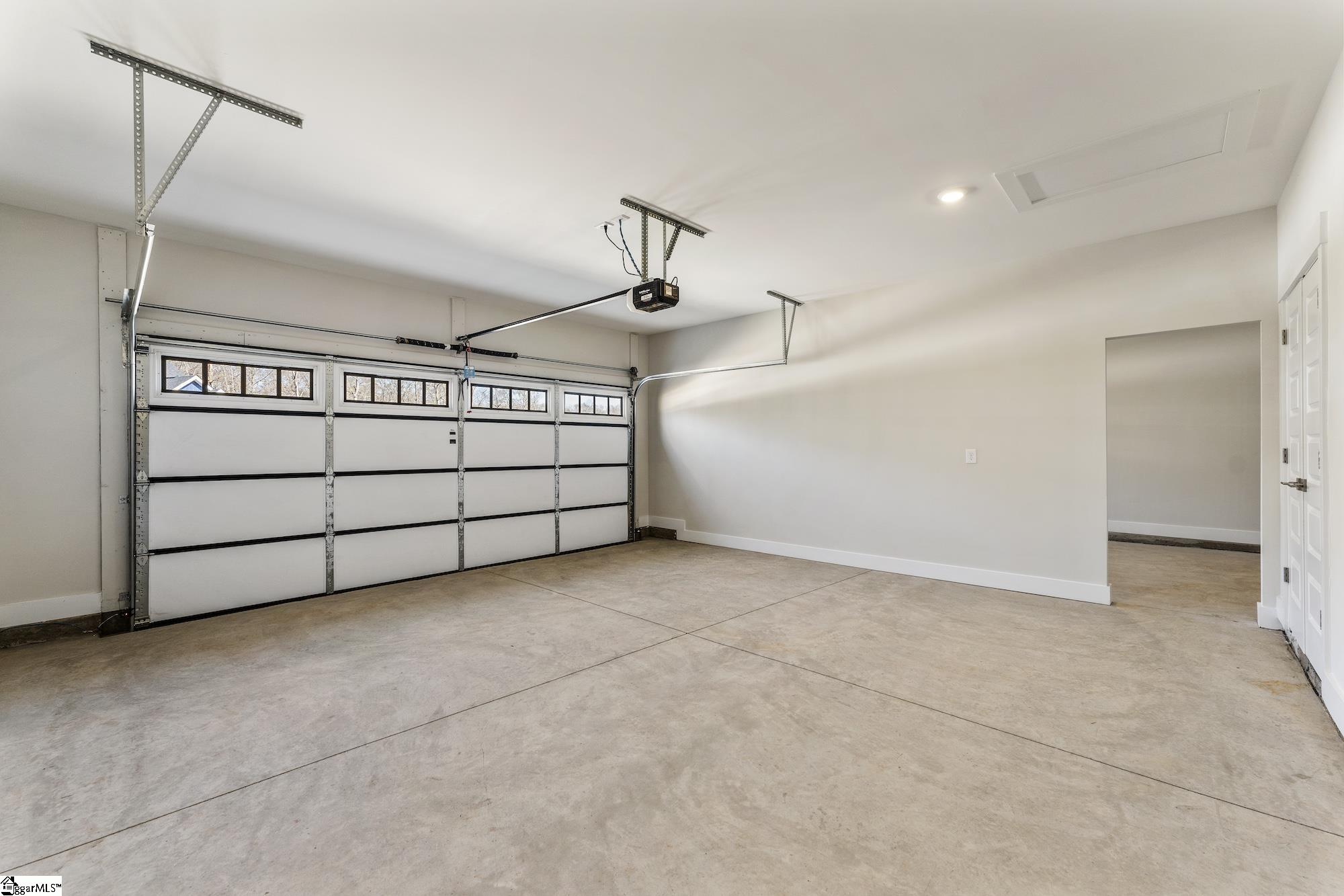 100 Saratoga Oaks Street Property Photo 28