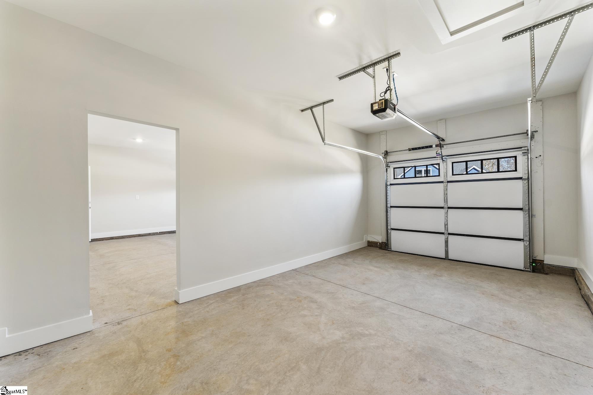 100 Saratoga Oaks Street Property Photo 29