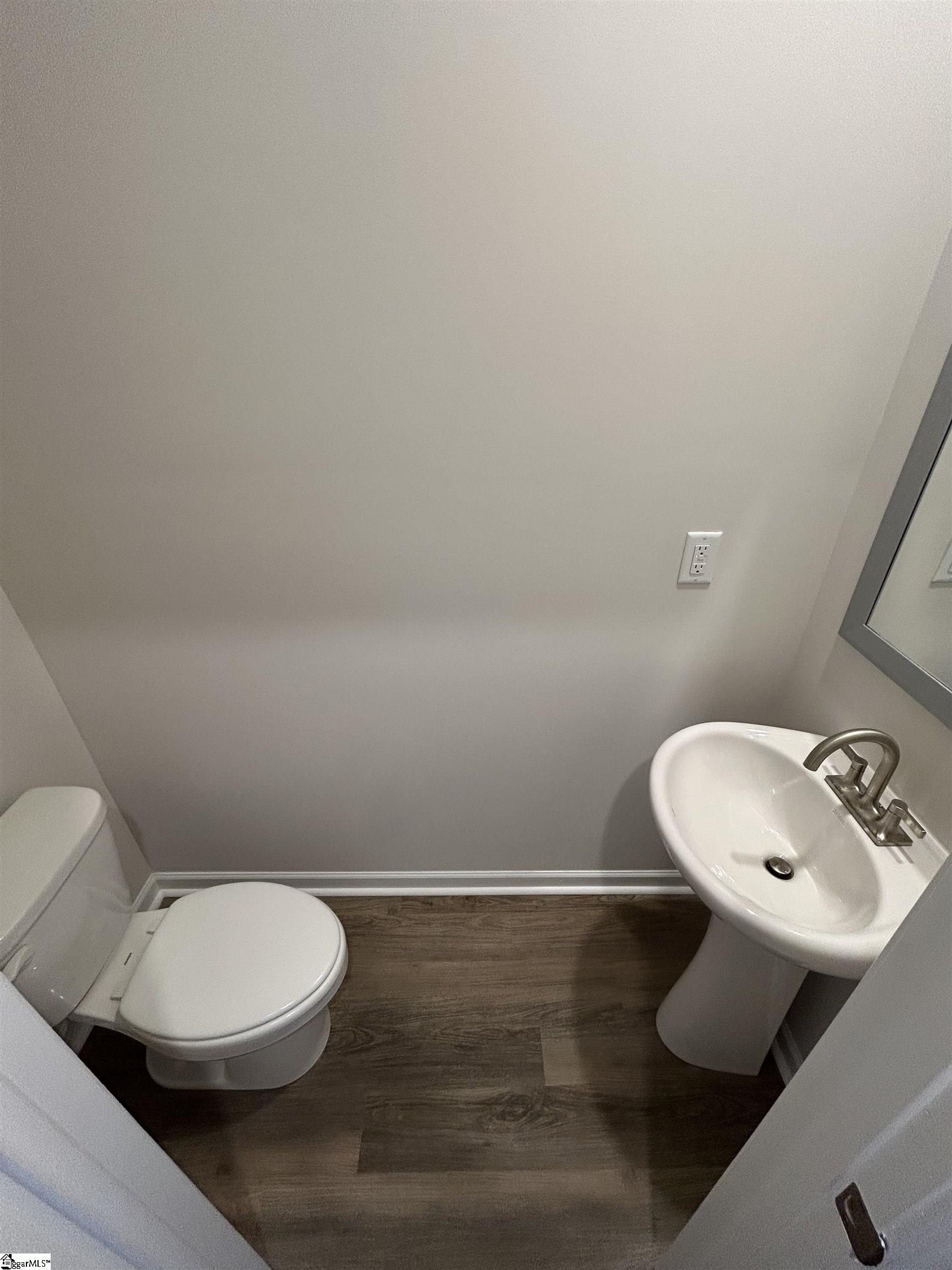 1542 Dockage Way Property Photo 6
