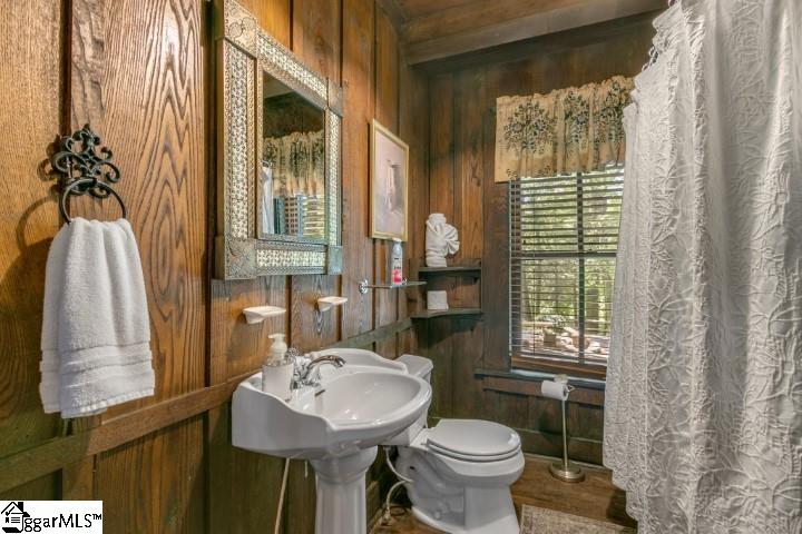 814 Moorefield Memorial Highway Property Photo 10