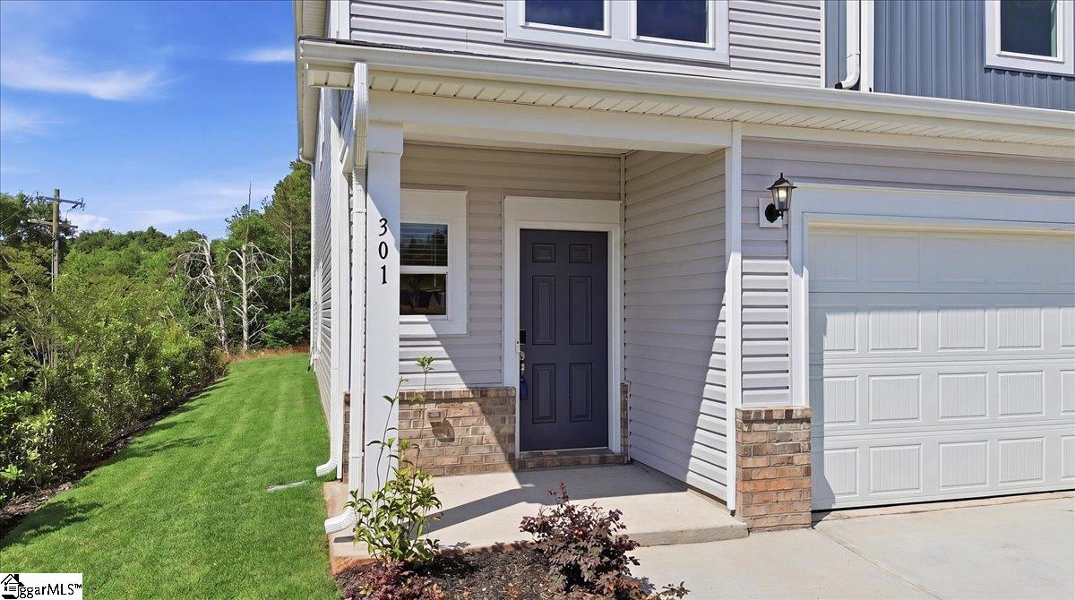 301 Shortleaf Lane Property Photo 4