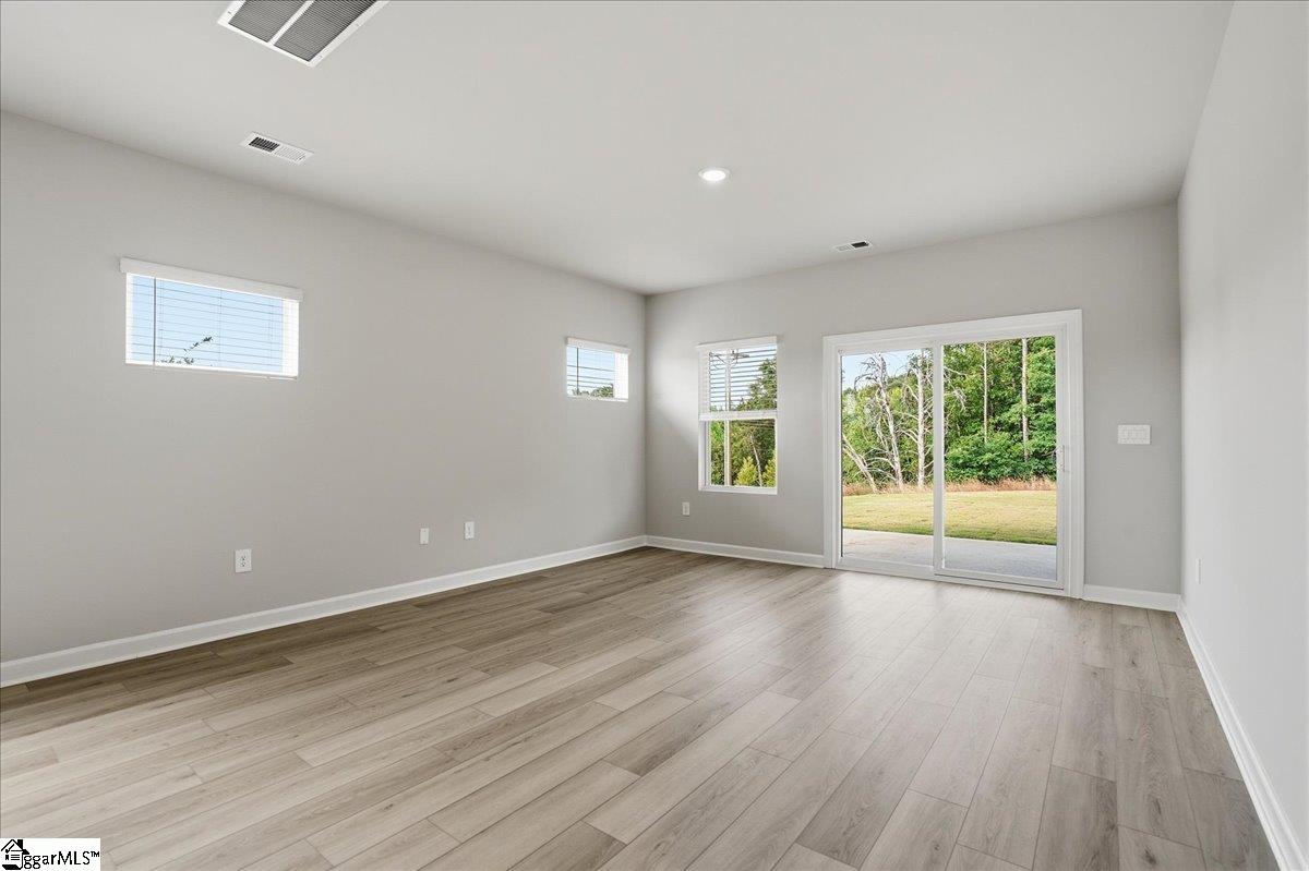 301 Shortleaf Lane Property Photo 8