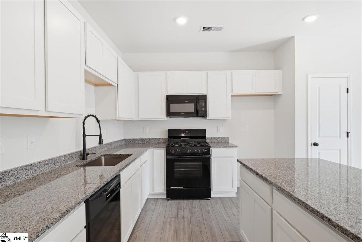 32 Lone Cypress Street Property Photo 6
