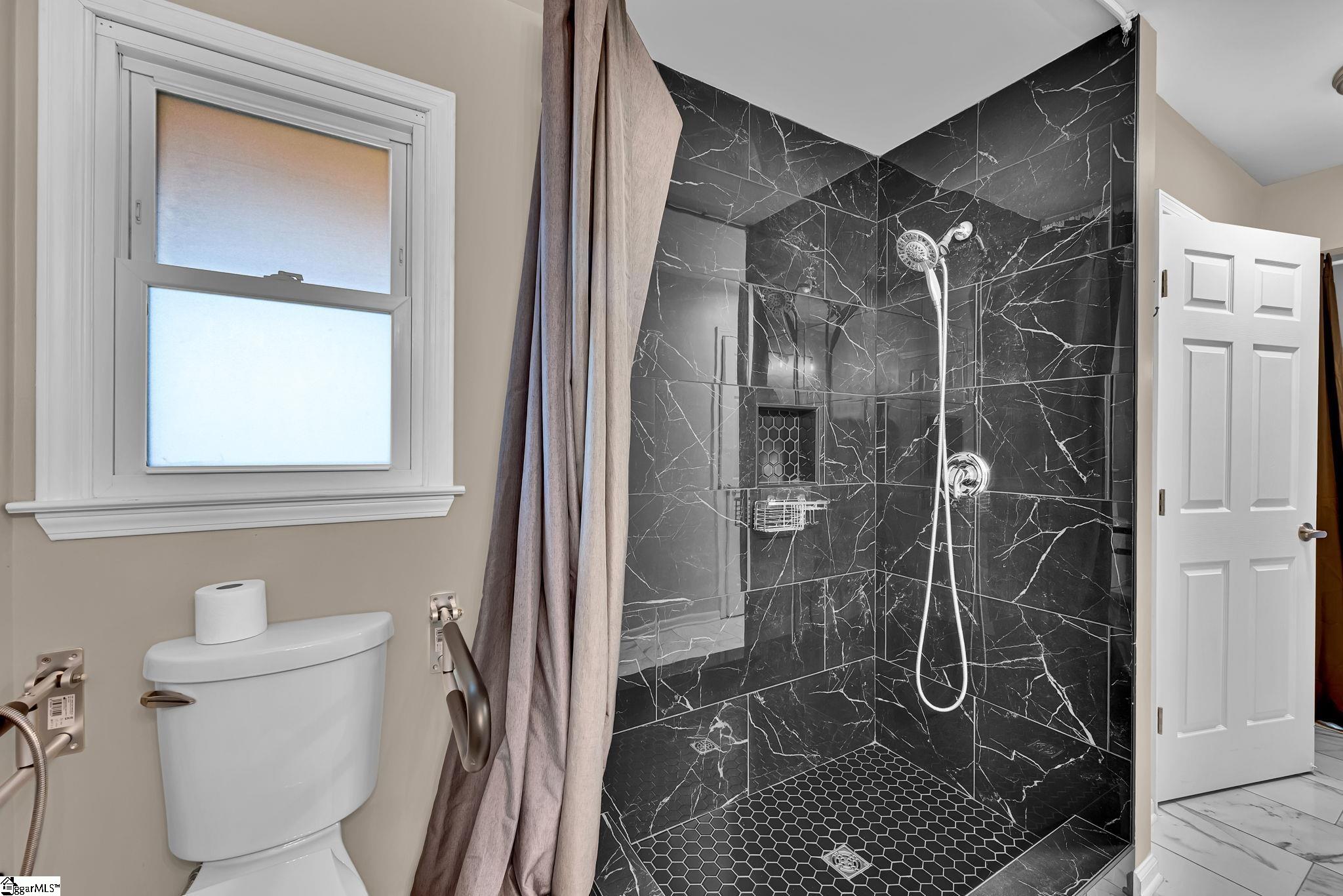 1509 Crestview Road Property Photo 19