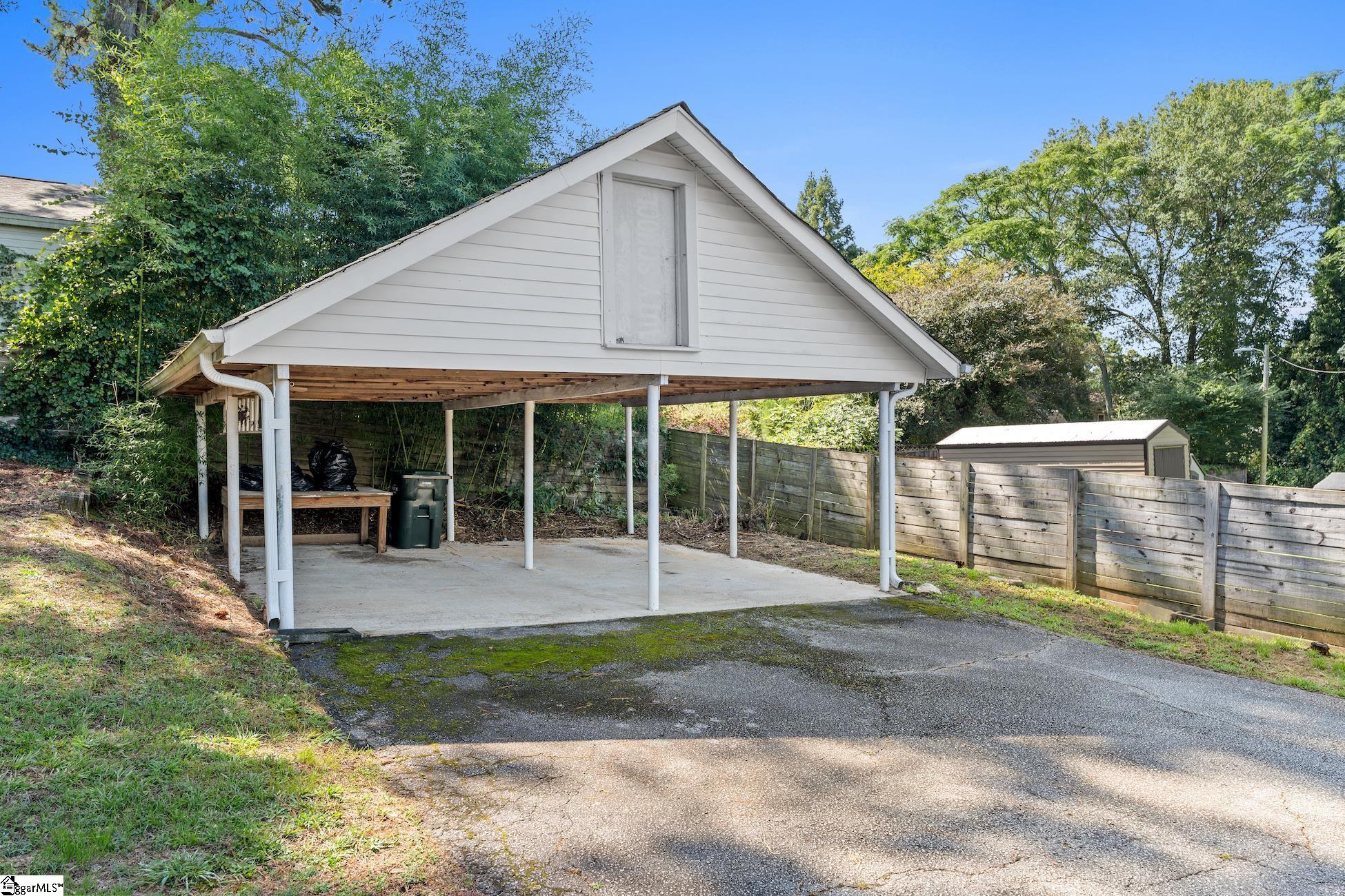 108 East B Avenue Property Photo 3