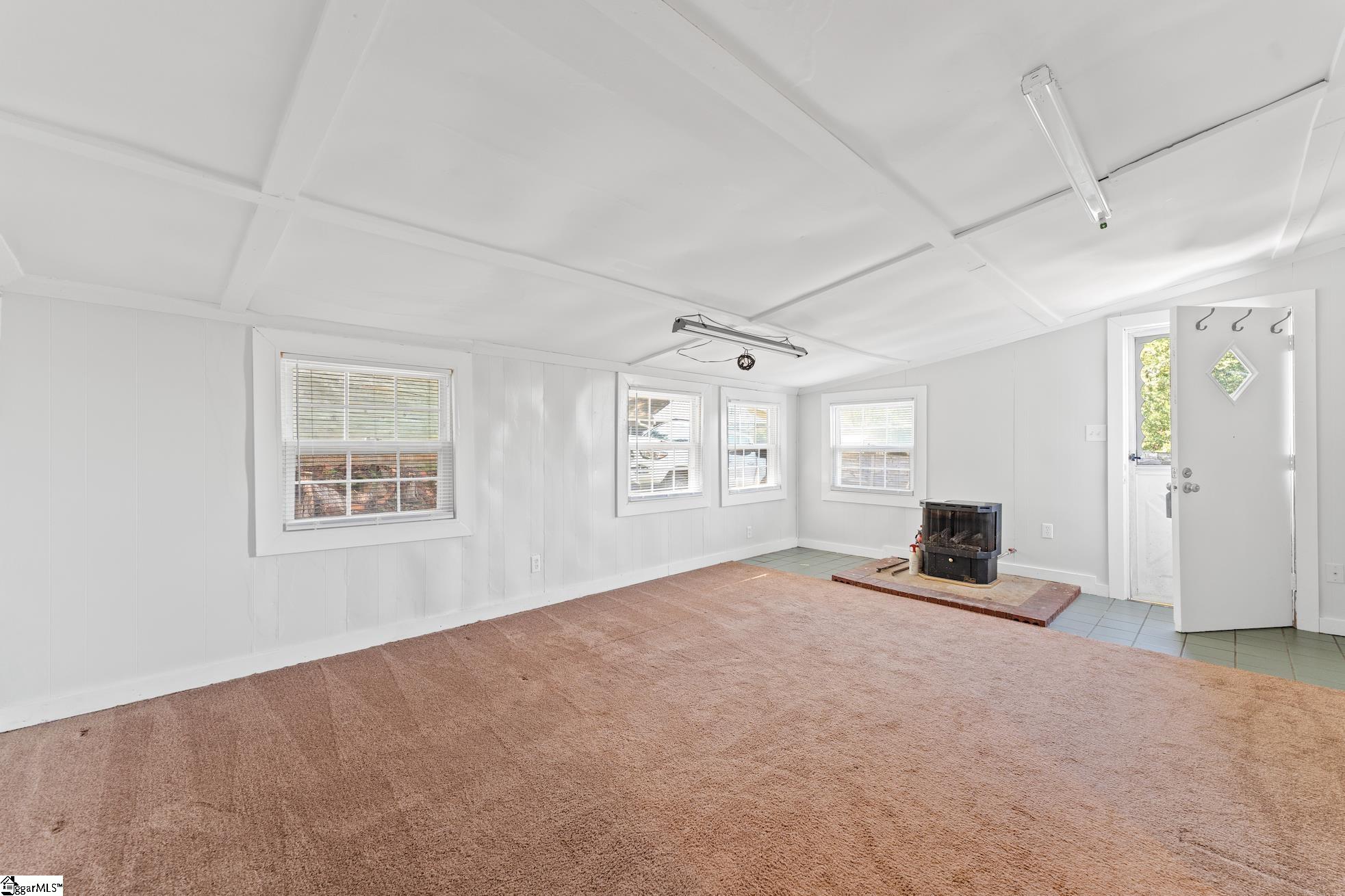 108 East B Avenue Property Photo 16