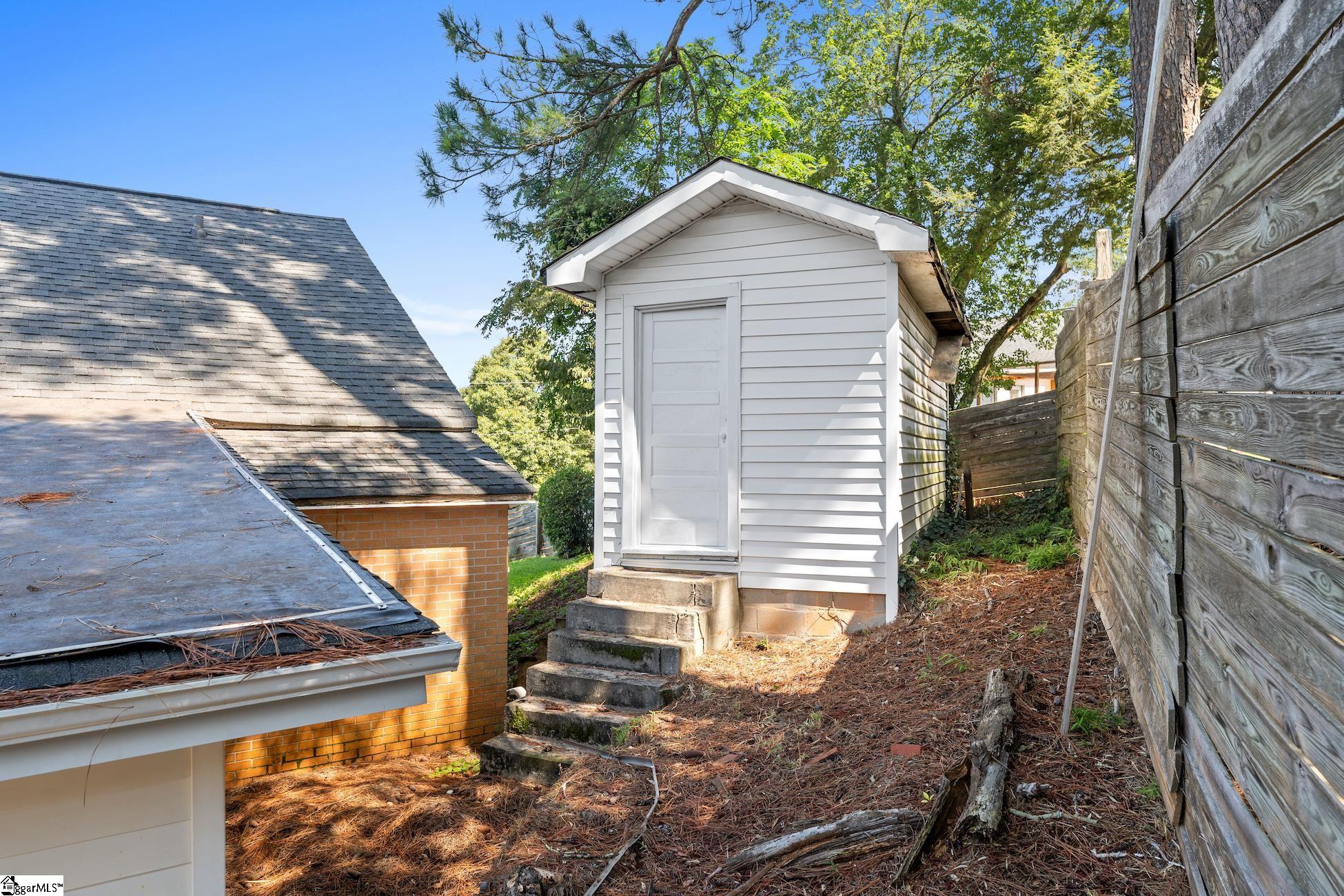 108 East B Avenue Property Photo 28