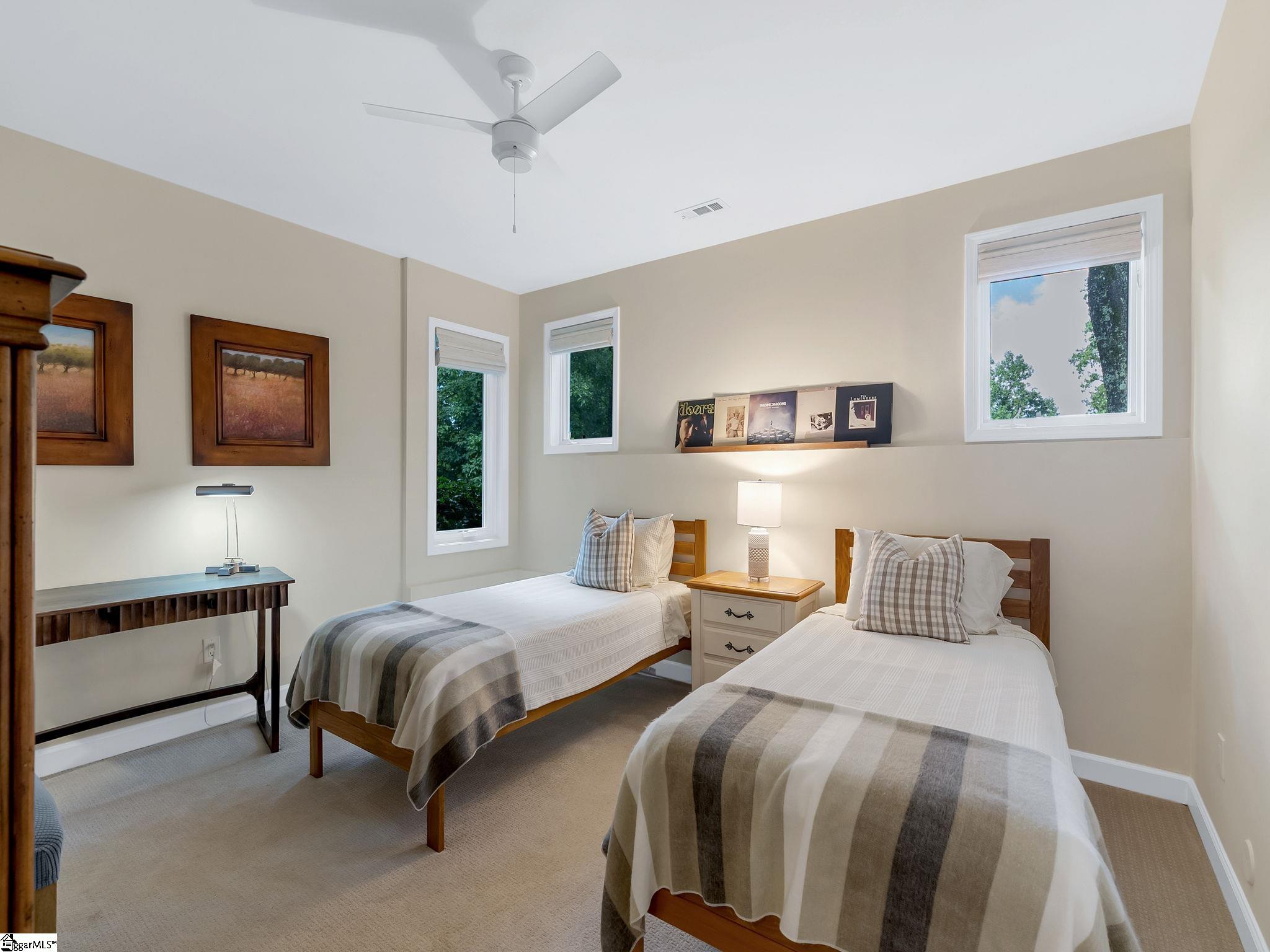 15 Grosbeak Way Property Photo 28
