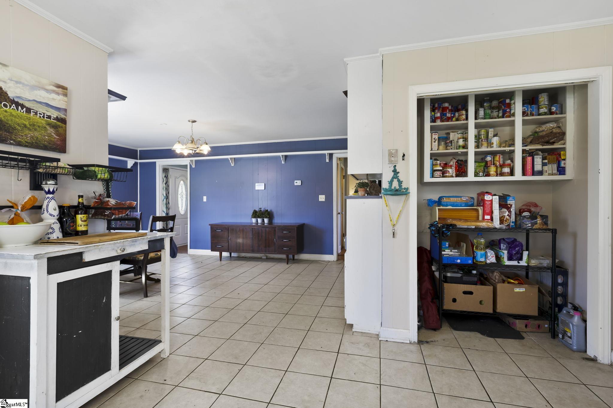 200 Yorkshire Drive Property Photo 12