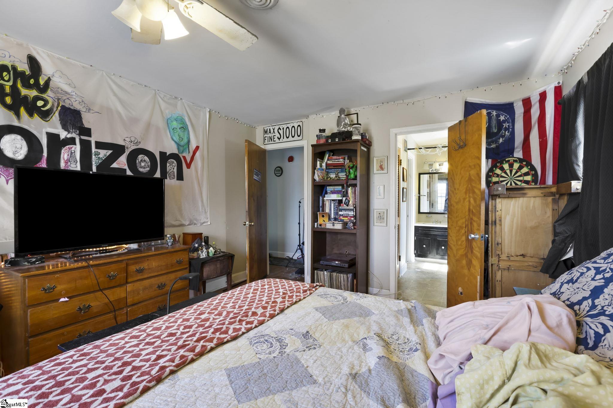 200 Yorkshire Drive Property Photo 17