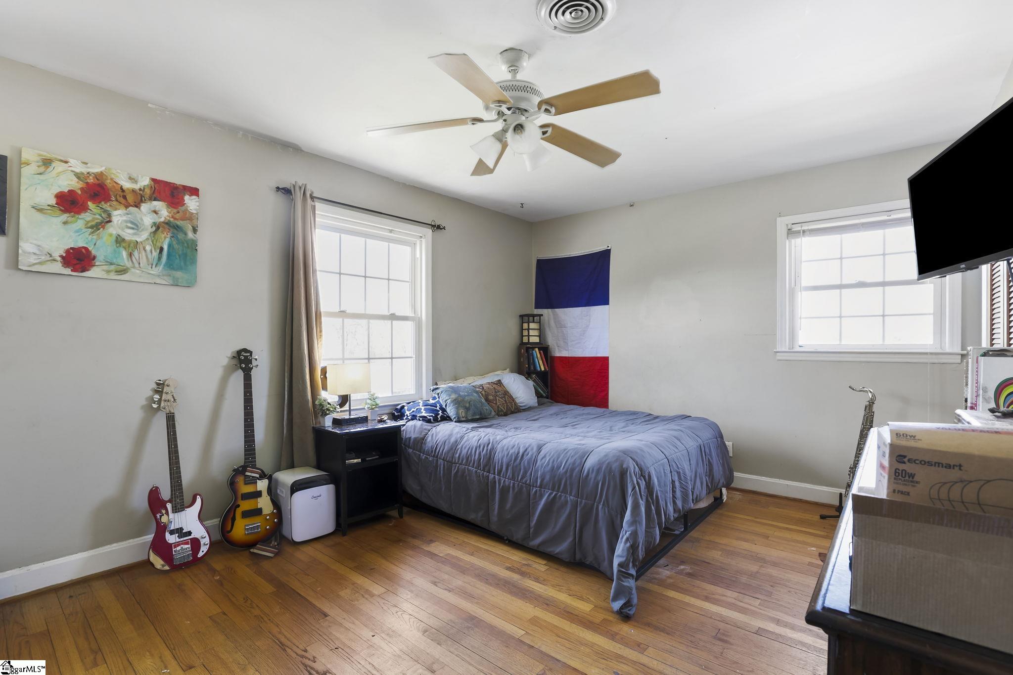 200 Yorkshire Drive Property Photo 20