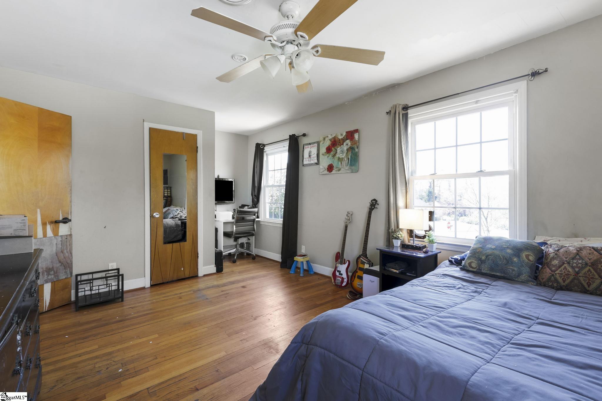 200 Yorkshire Drive Property Photo 22