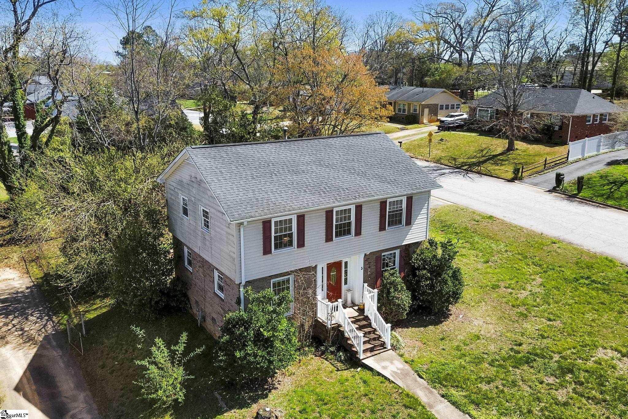 200 Yorkshire Drive Property Photo 33