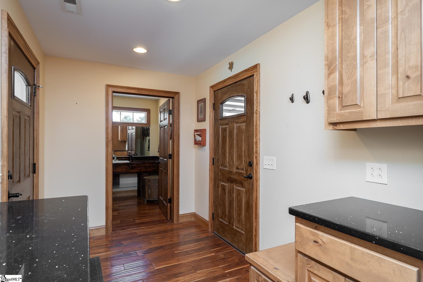 351 Belcher Street Property Photo 17