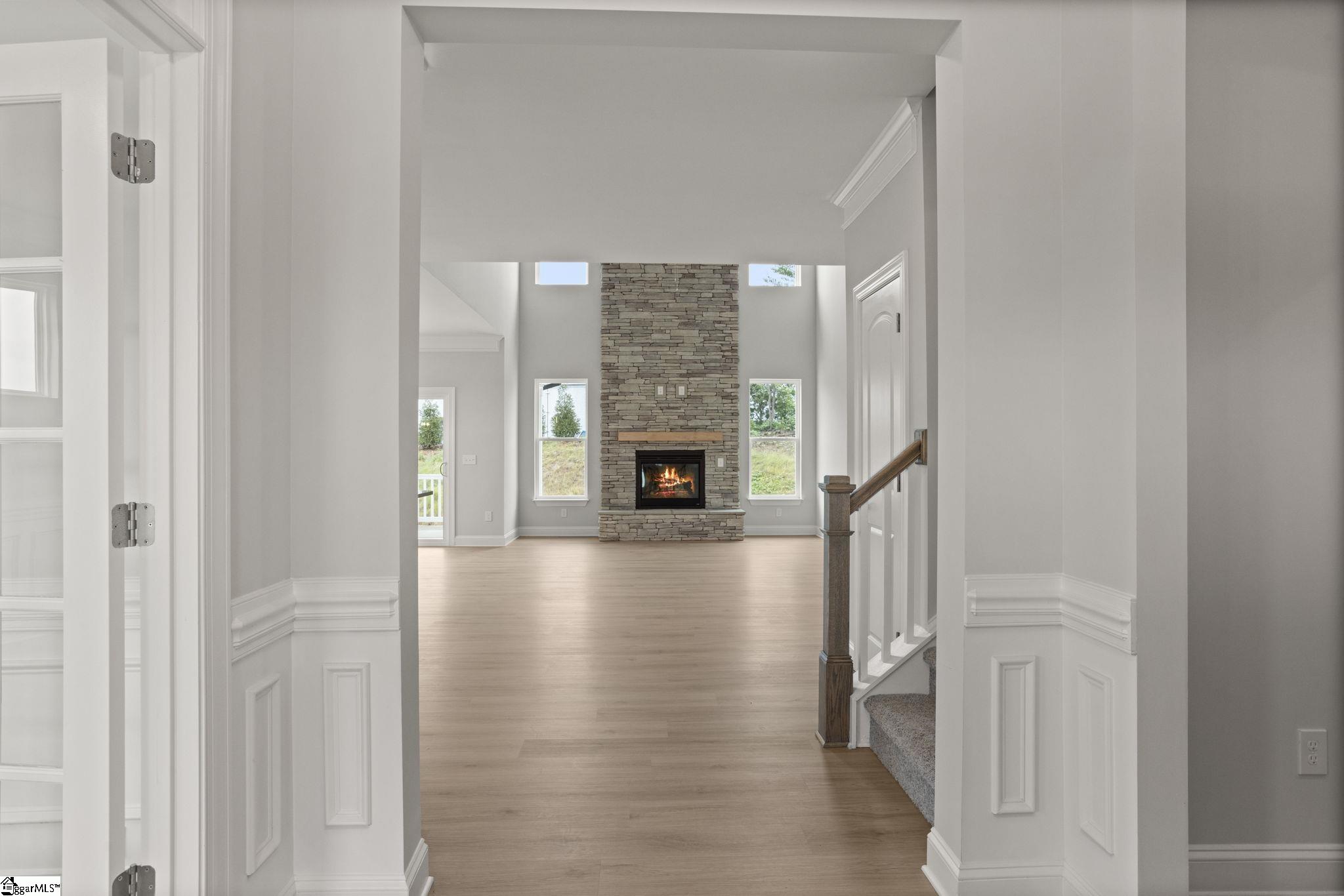1024 Horse Whisper Run Property Photo 4