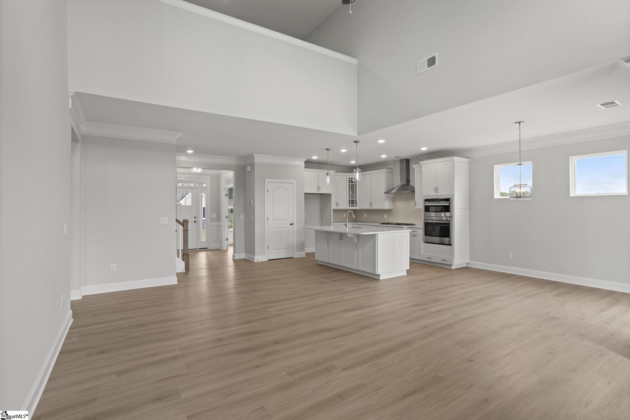 1024 Horse Whisper Run Property Photo 13