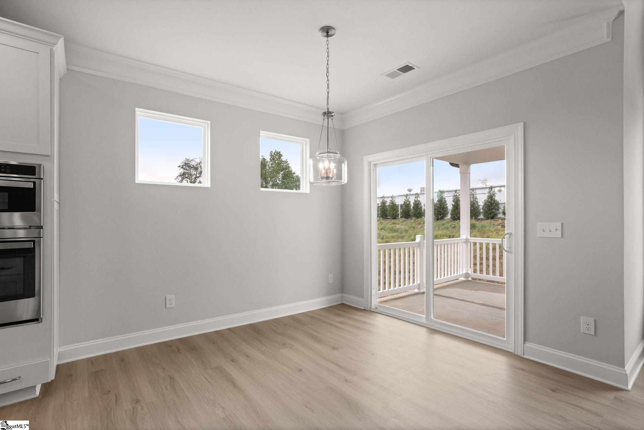 1024 Horse Whisper Run Property Photo 14