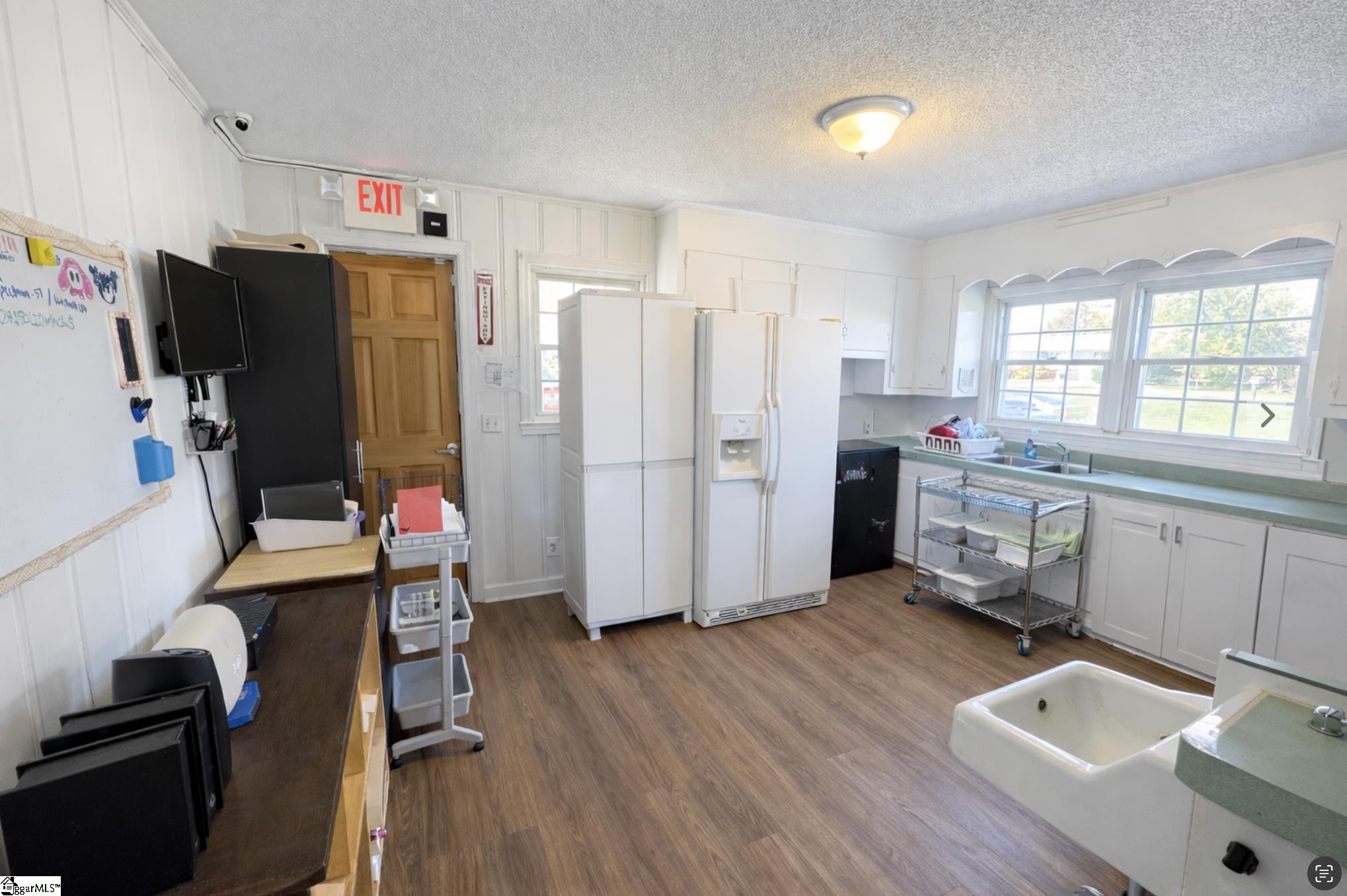 615 Fairview Street Property Photo 15