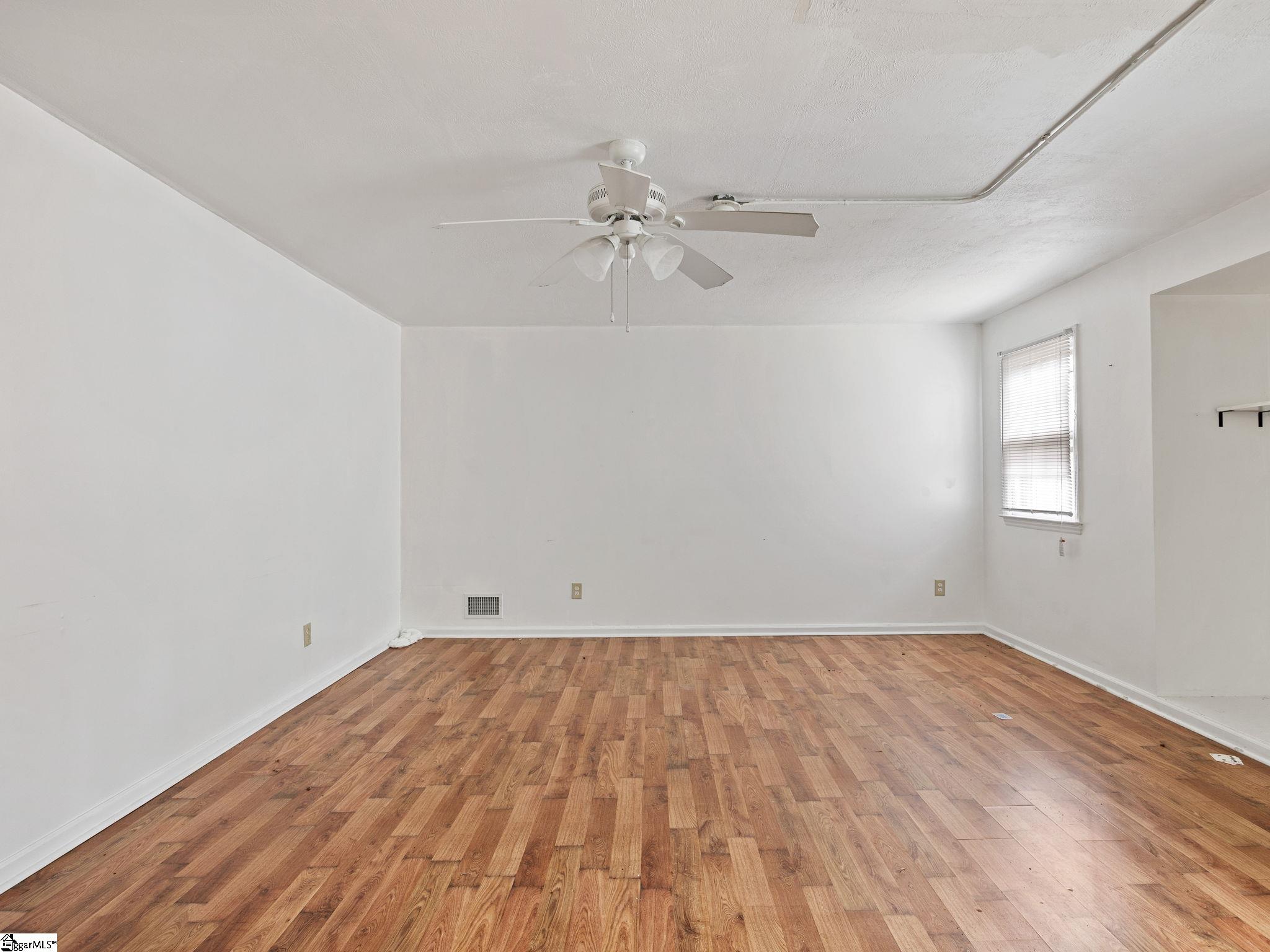 2860 New Cut Road Property Photo 5