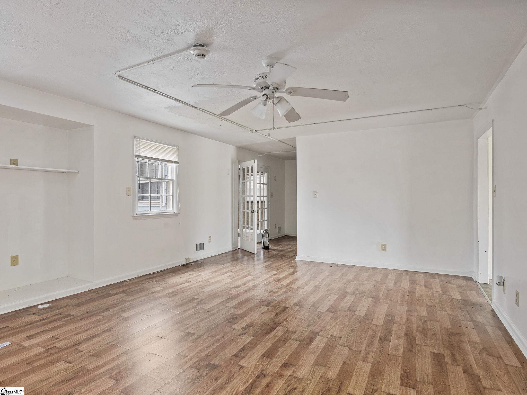 2860 New Cut Road Property Photo 6