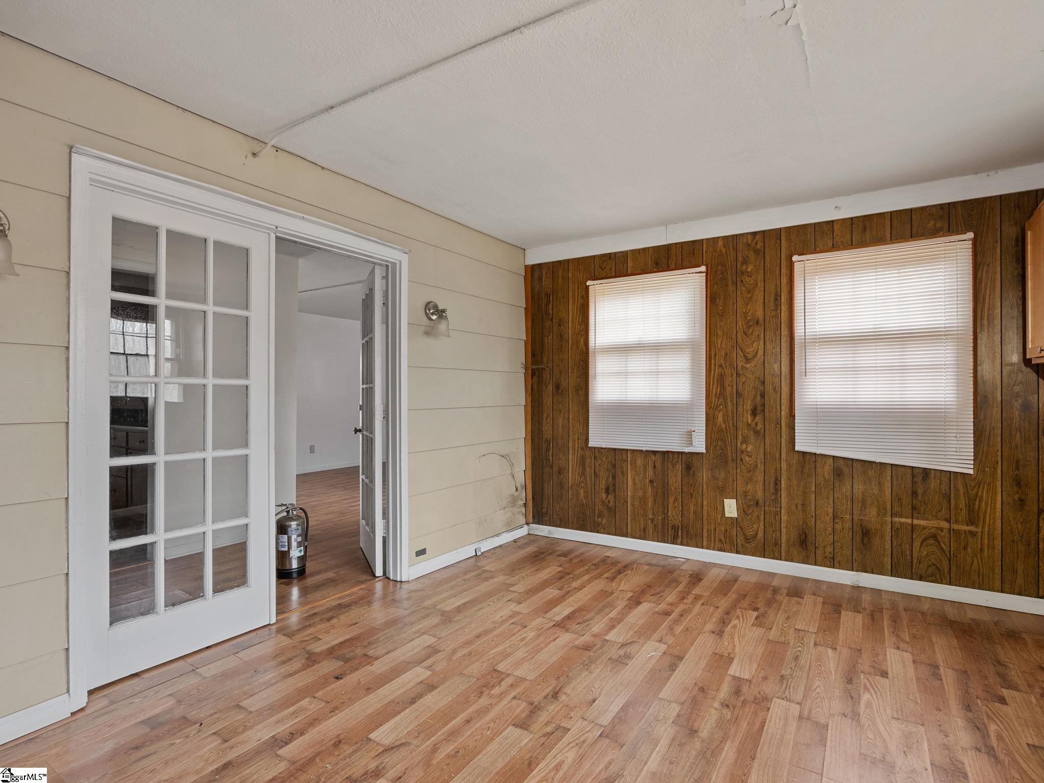 2860 New Cut Road Property Photo 8