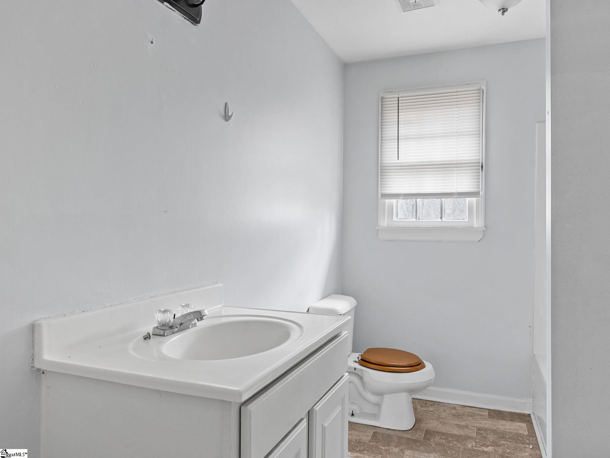 2860 New Cut Road Property Photo 24