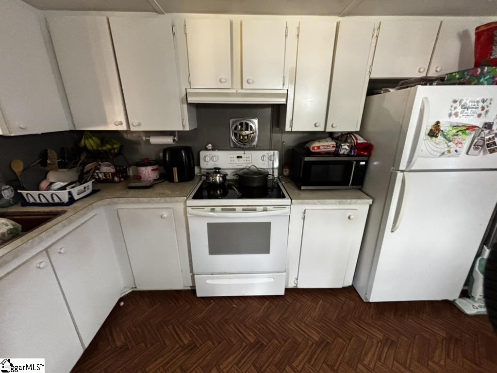 43 Totteridge Drive Property Photo 4
