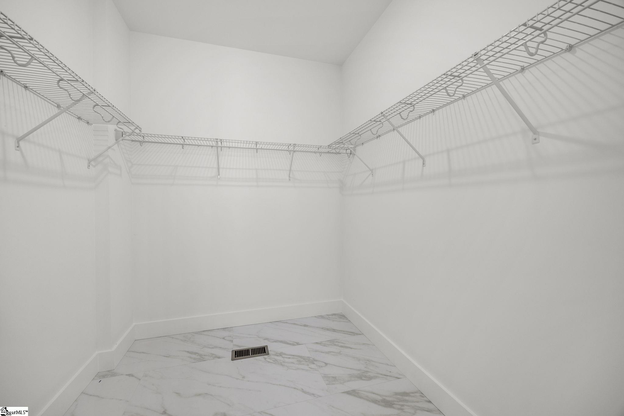 8 Village Crest Drive Property Photo 30