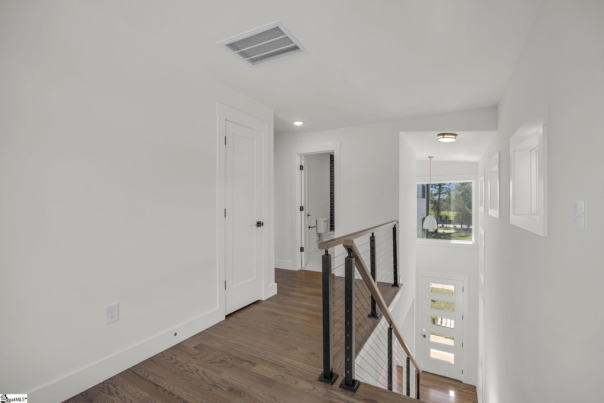 8 Village Crest Drive Property Photo 31