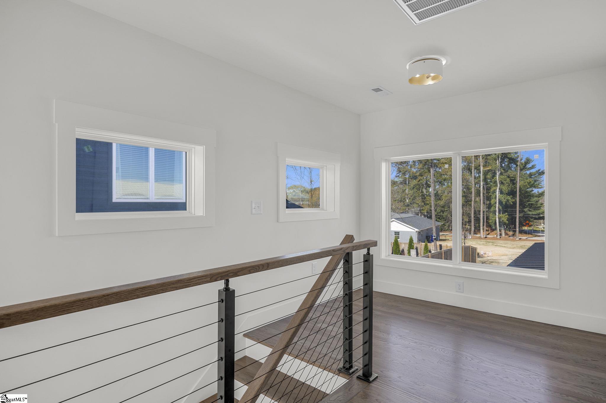 8 Village Crest Drive Property Photo 32
