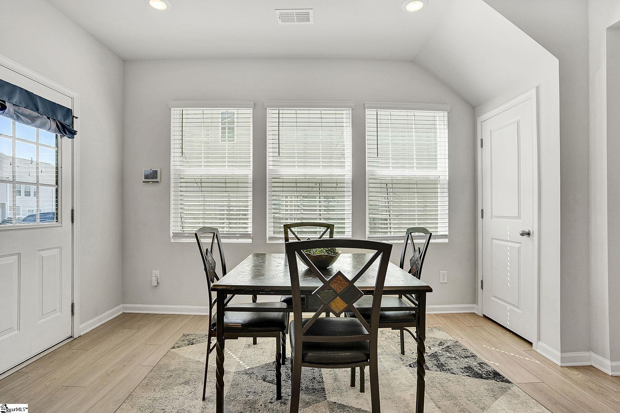 313 Novelty Drive Property Photo 14