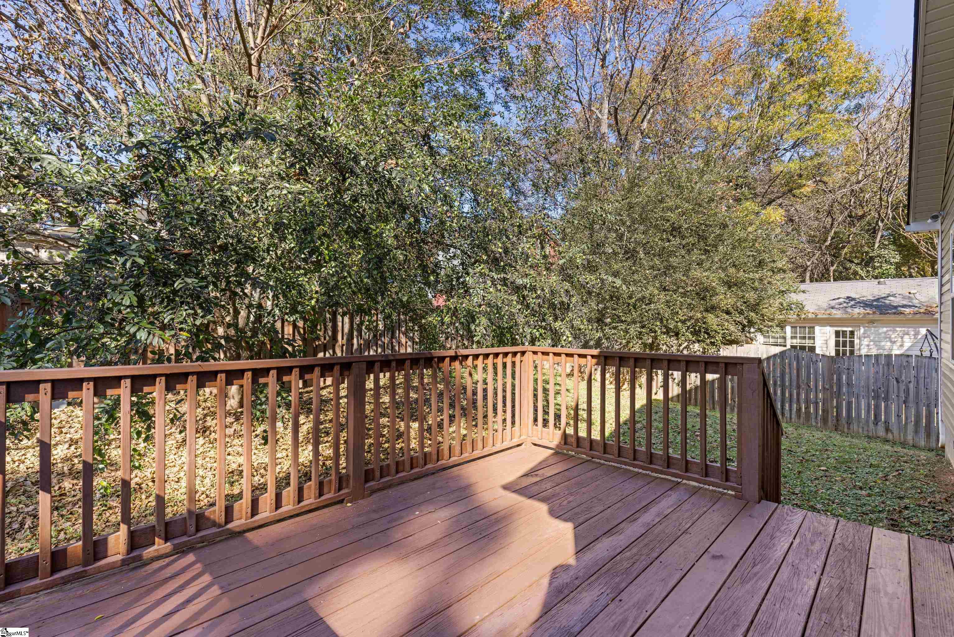 207 Ridgeway Drive Property Photo 28