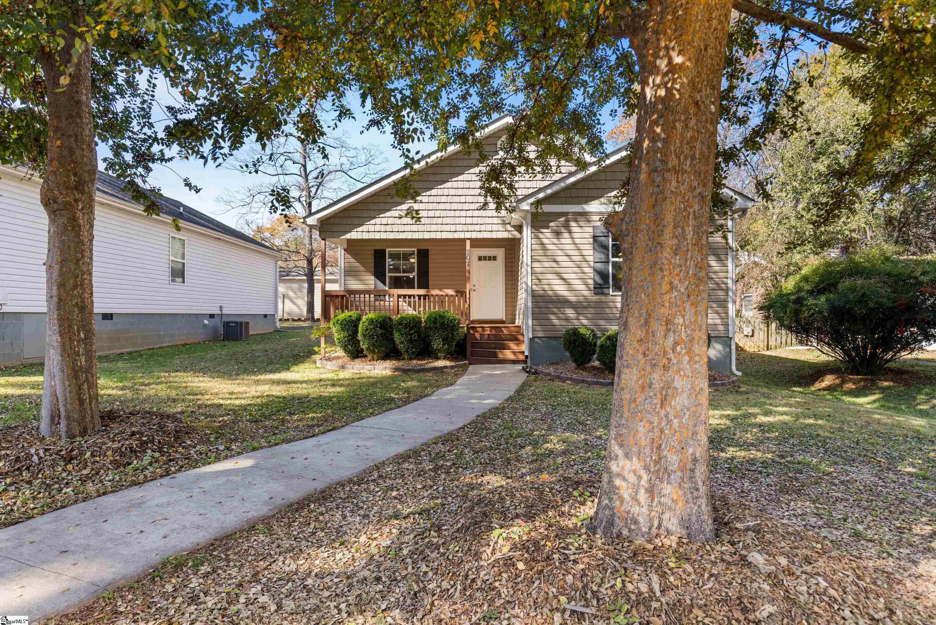 207 Ridgeway Drive Property Photo 32