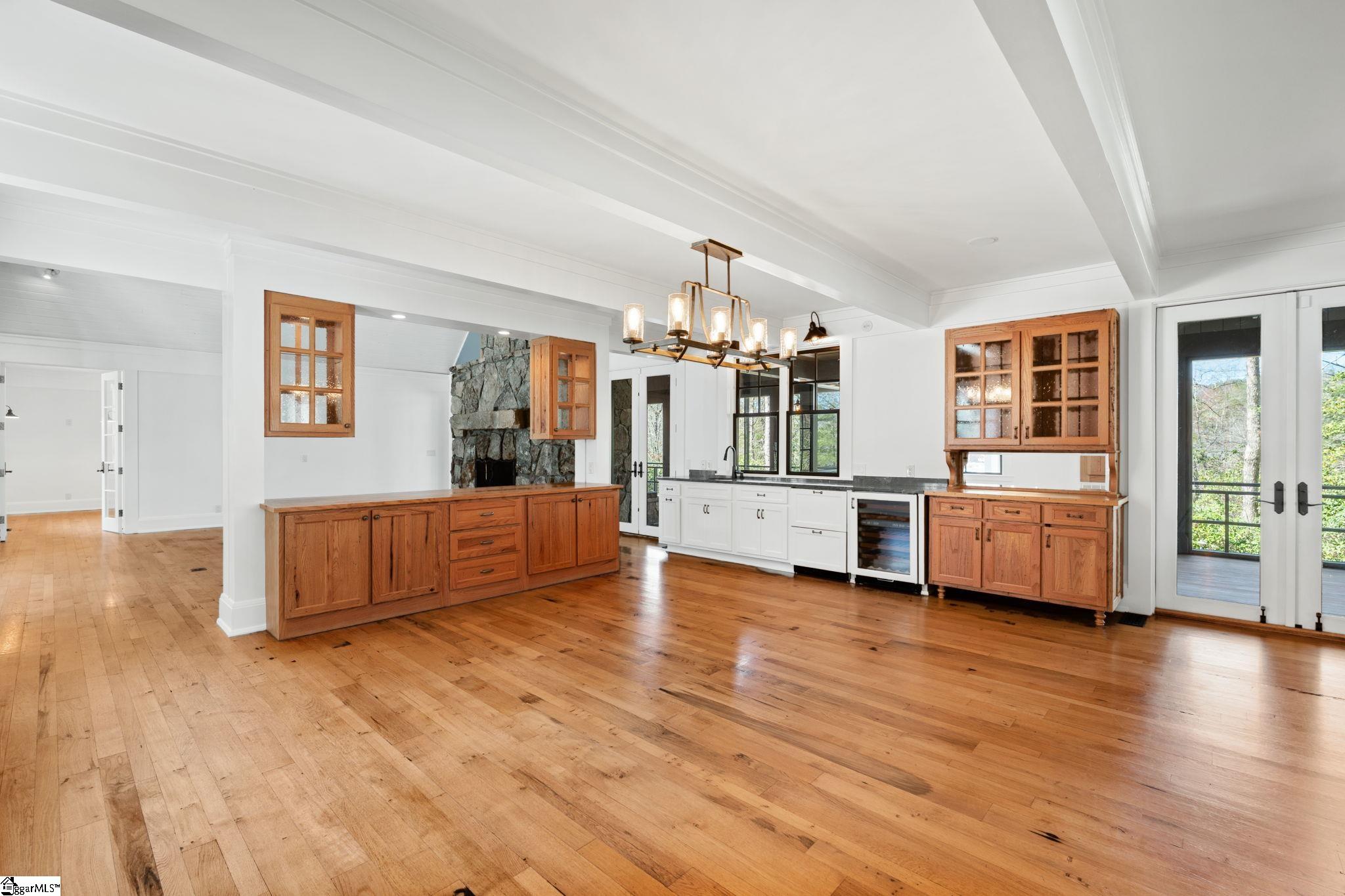 1585460 Property Photo 8